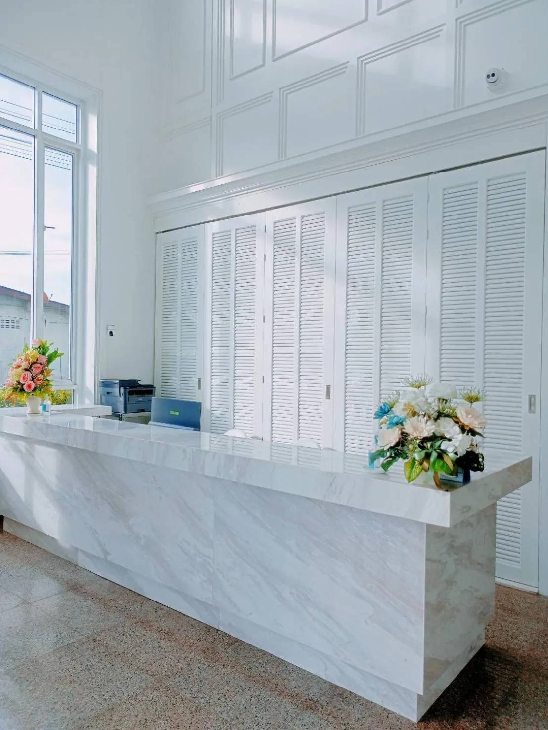 Lobby or reception in Greenish Hotel