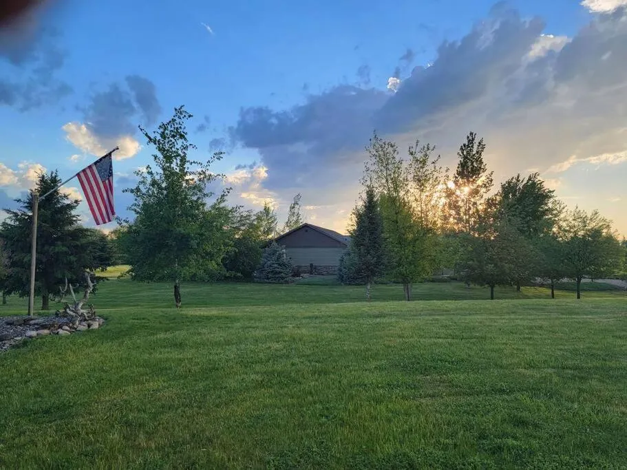 Property building in Mountain View Home on 2 Acres