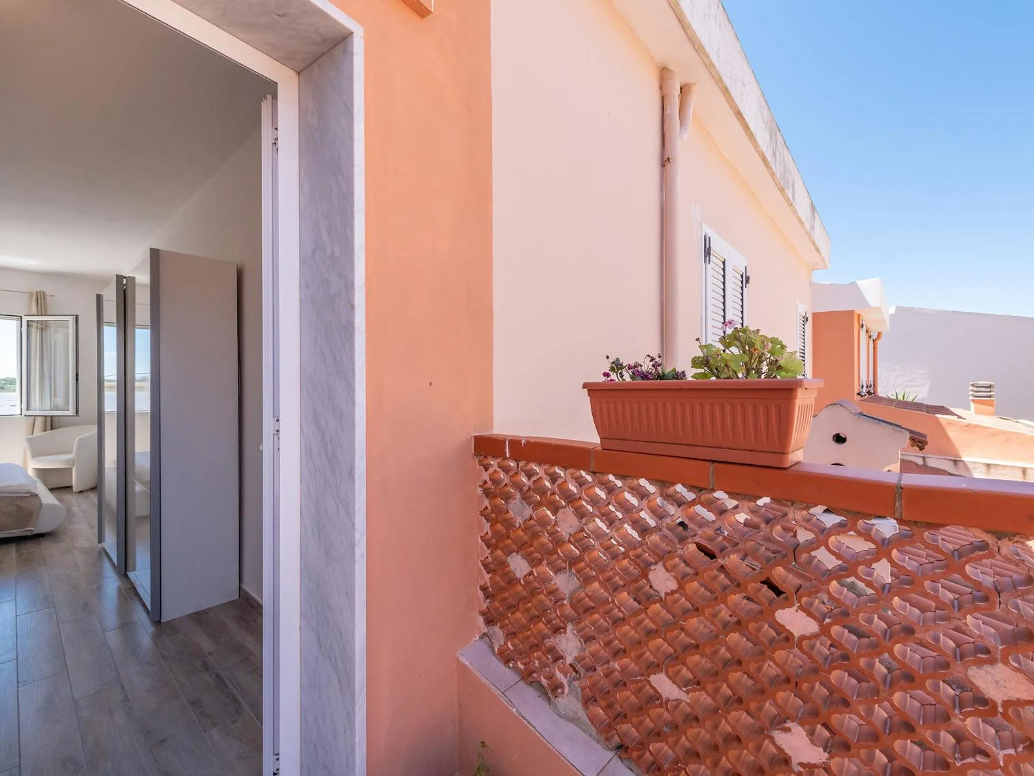 Facade/entrance in Panoramic Studio Carloforte