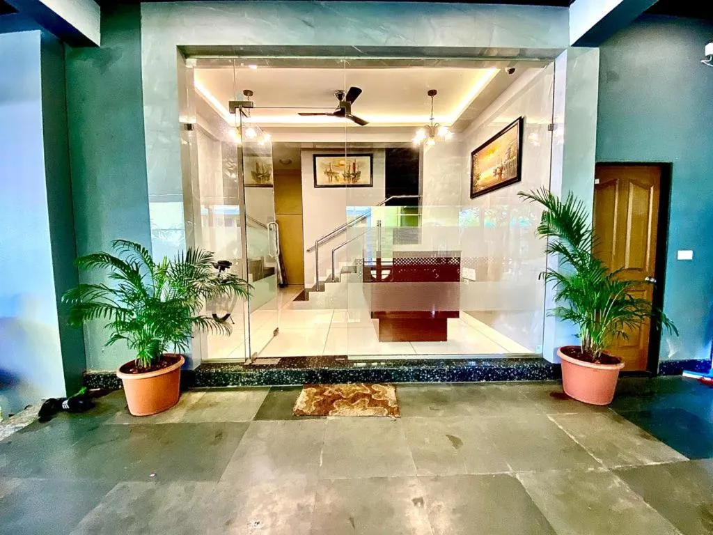 Facade/entrance in Kamat's Hilltop Leisure