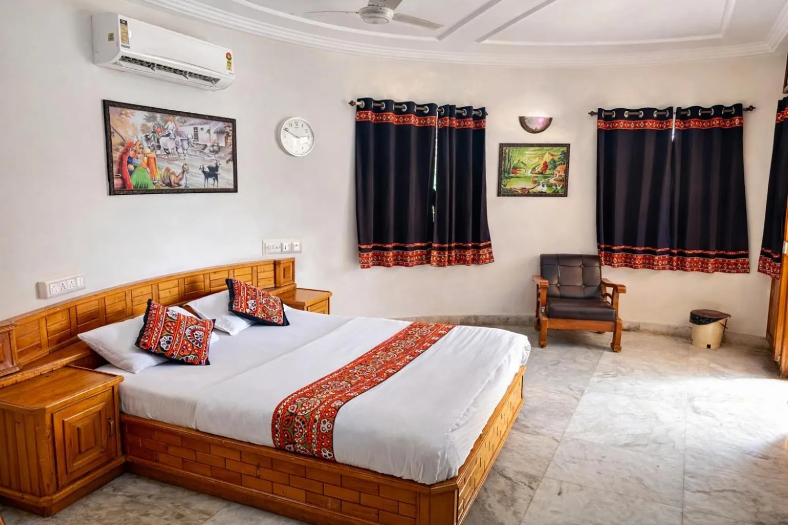 Bed in Stay Guru Resort Farm Villa