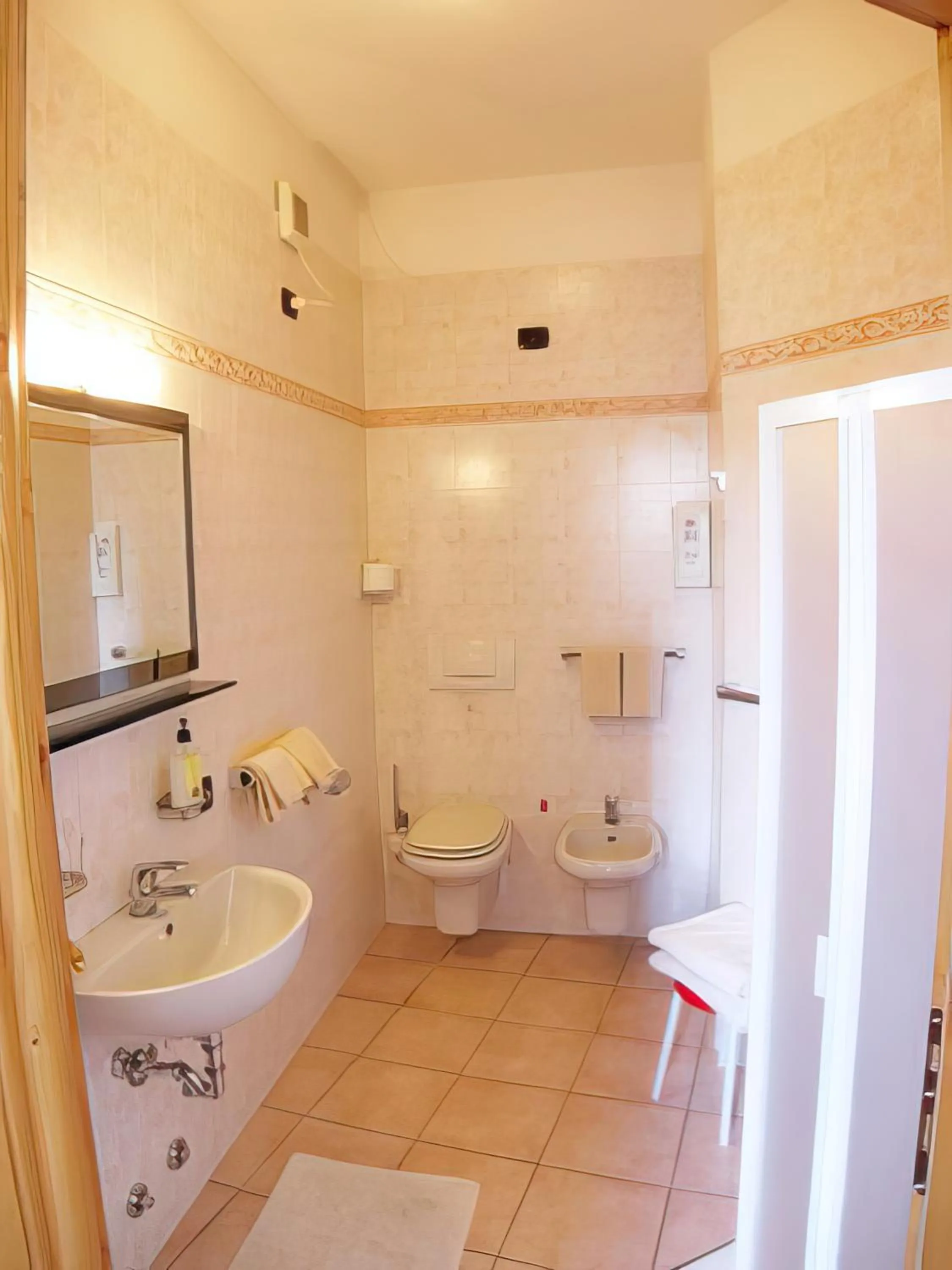 Bathroom in Hotel Aquila