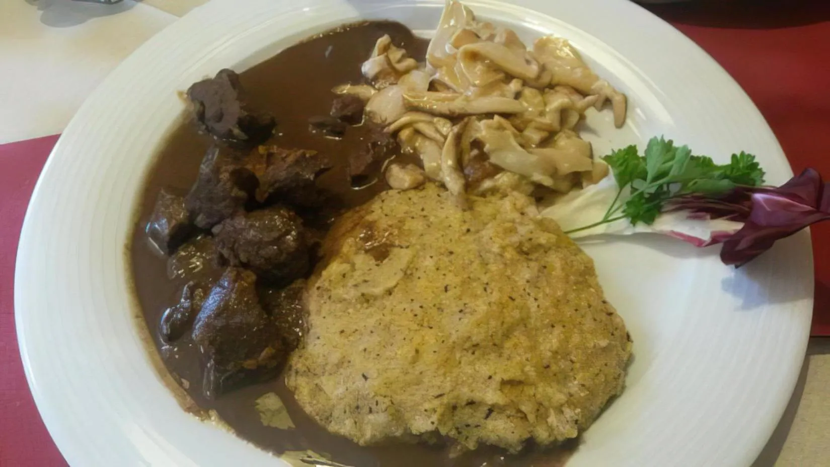 Restaurant/places to eat in Hotel Aquila