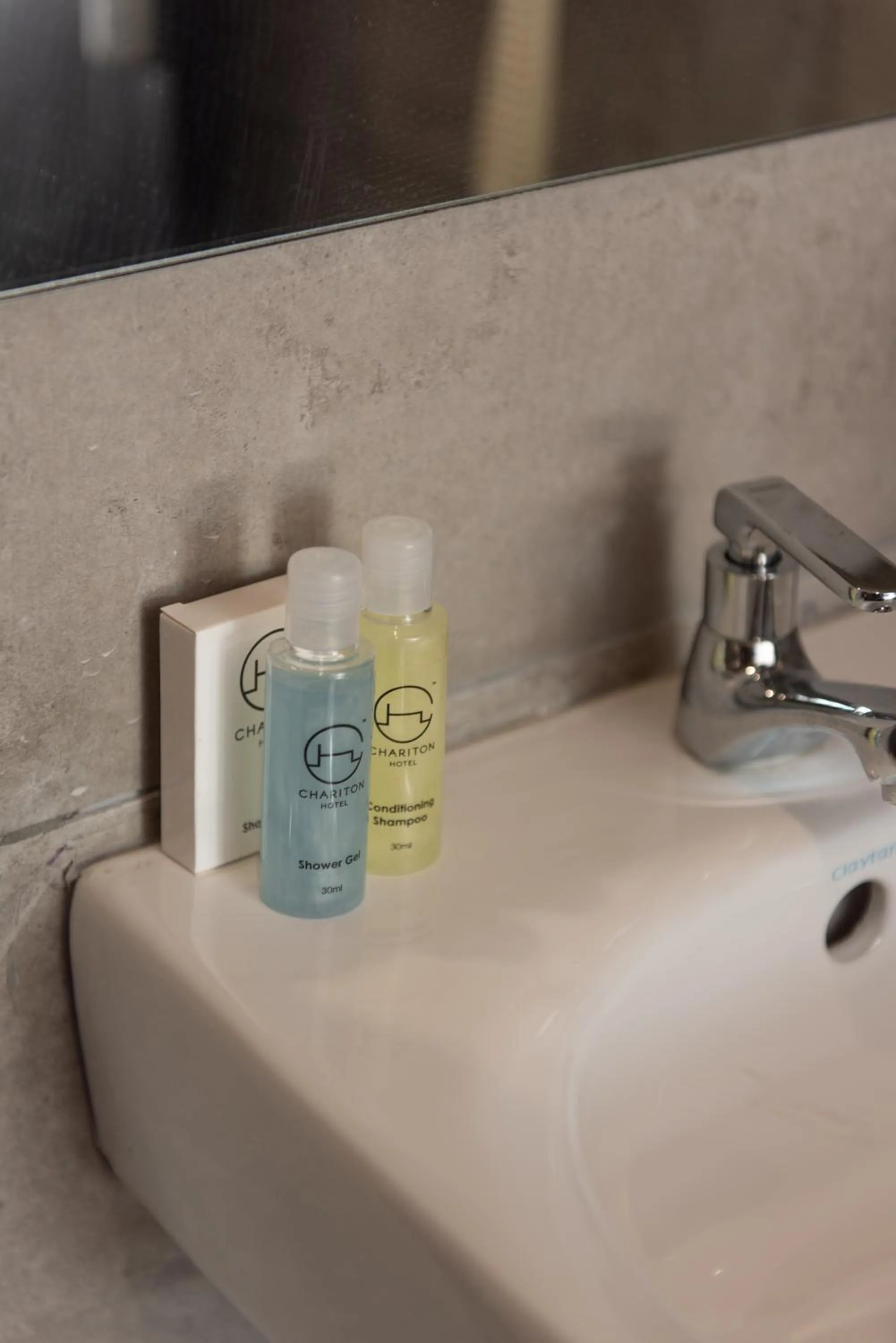 Bathroom in Chariton Hotel Bagan