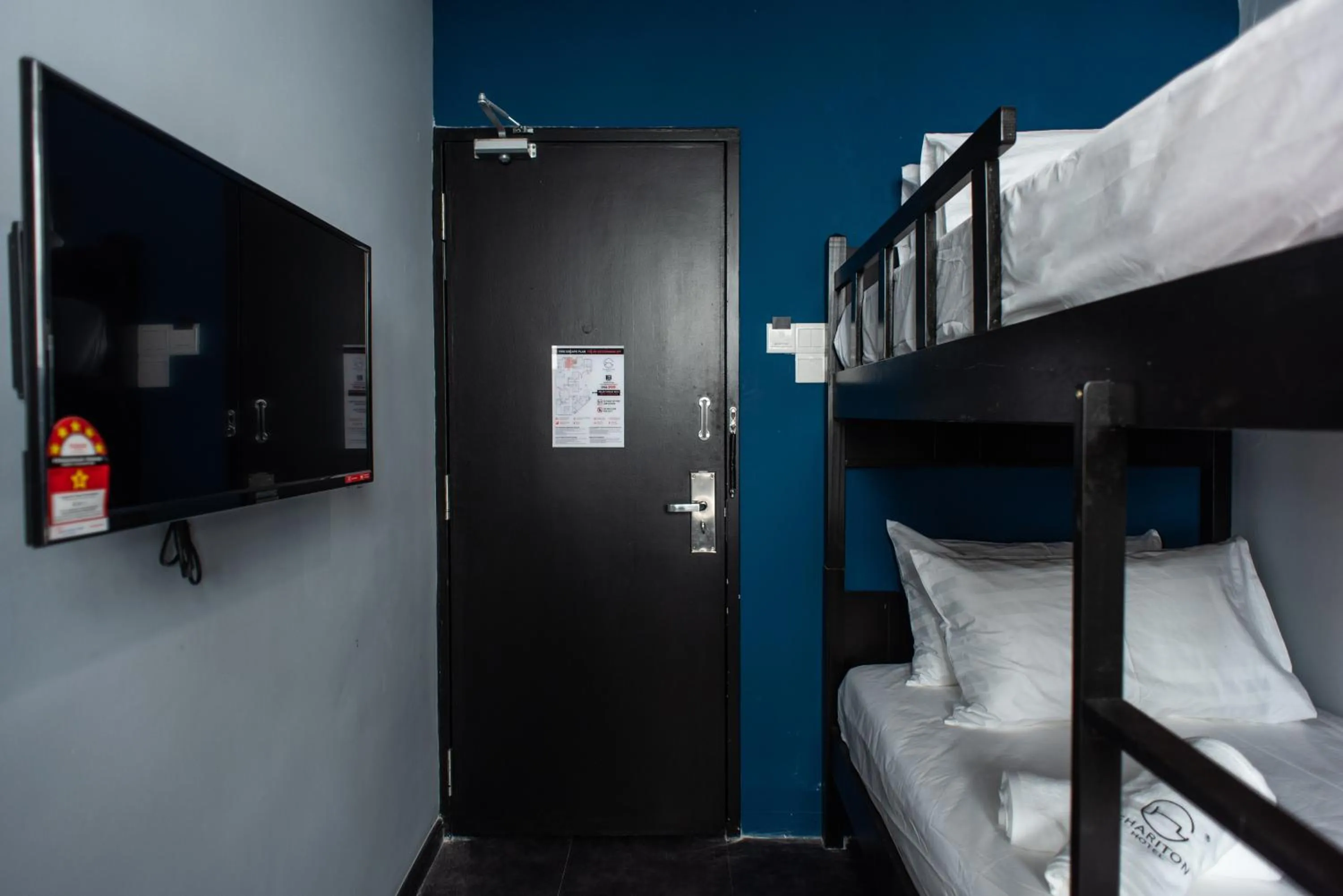 TV and multimedia, Bed in Chariton Hotel Bagan