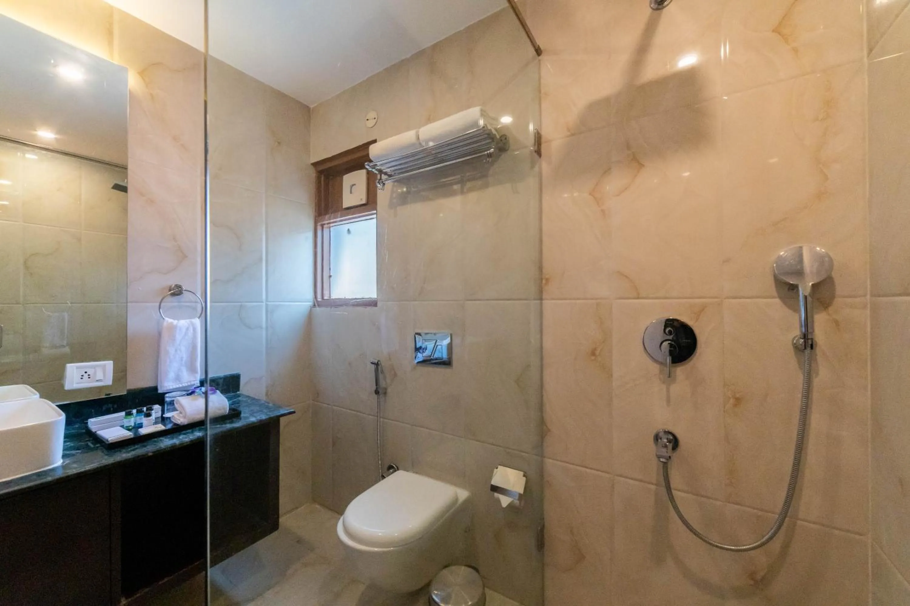 Bathroom in Country Inn Tarika Riverside Resort Jim Corbett