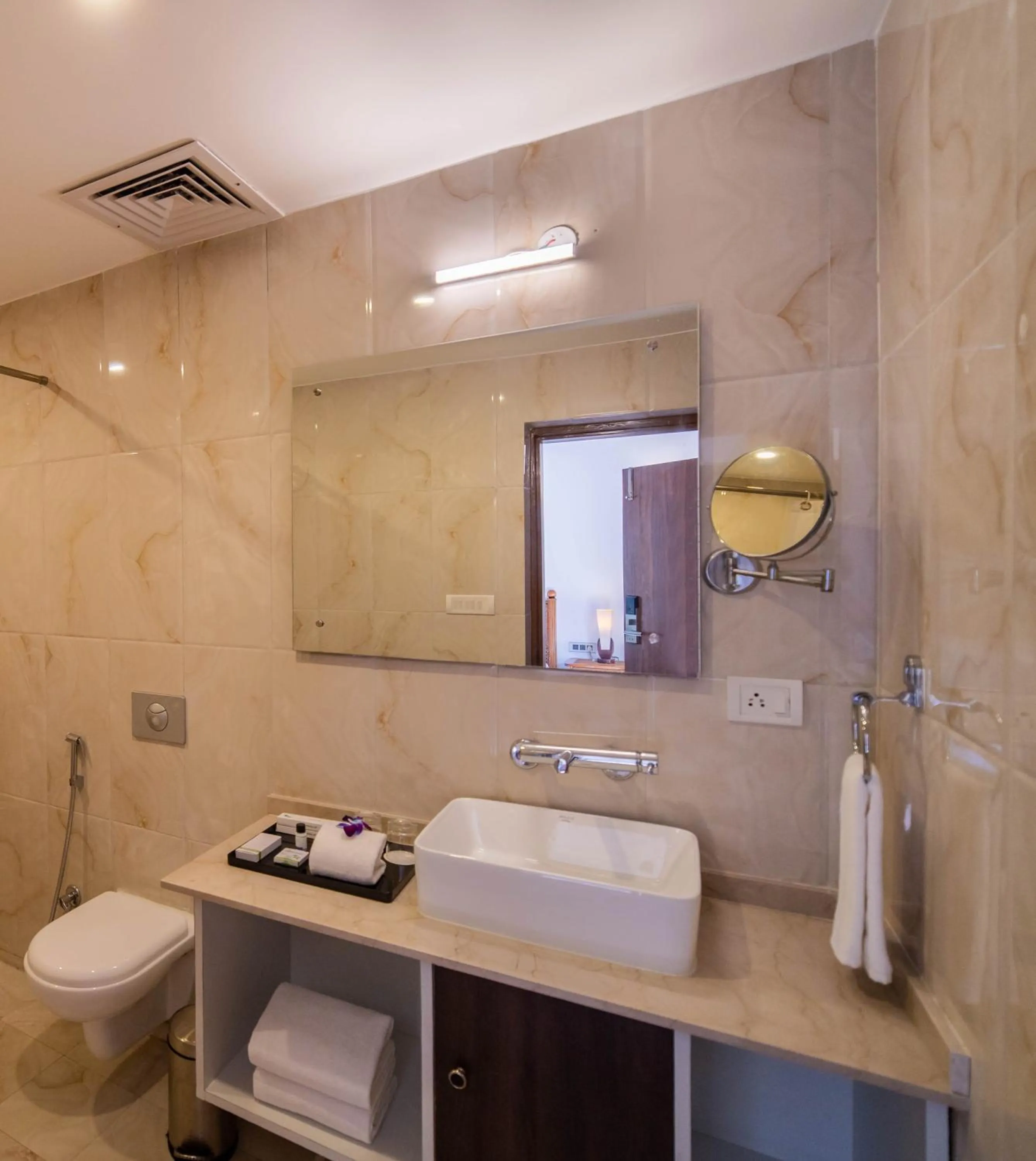 Bathroom in Country Inn Tarika Riverside Resort Jim Corbett