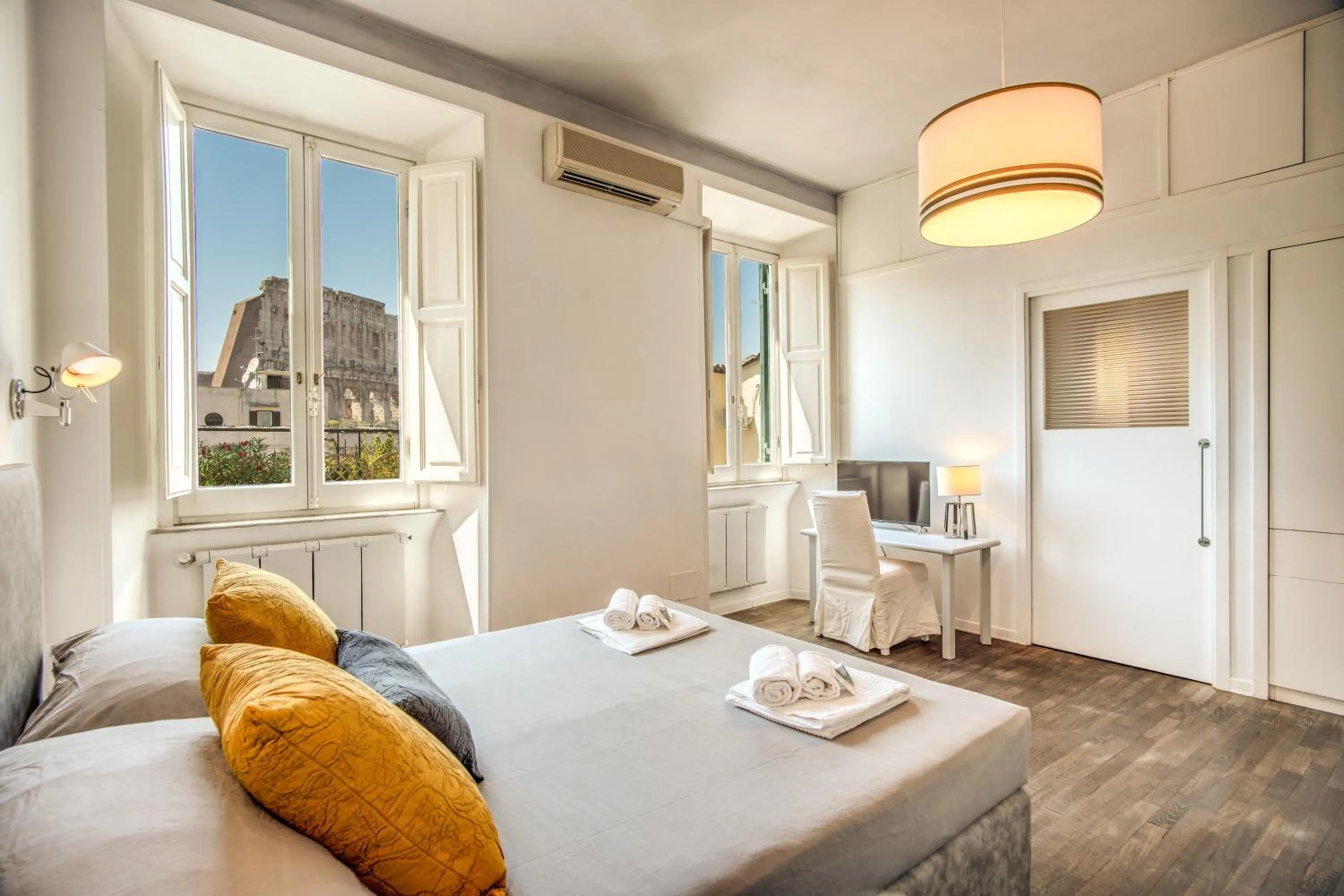 Colosseo view Suite