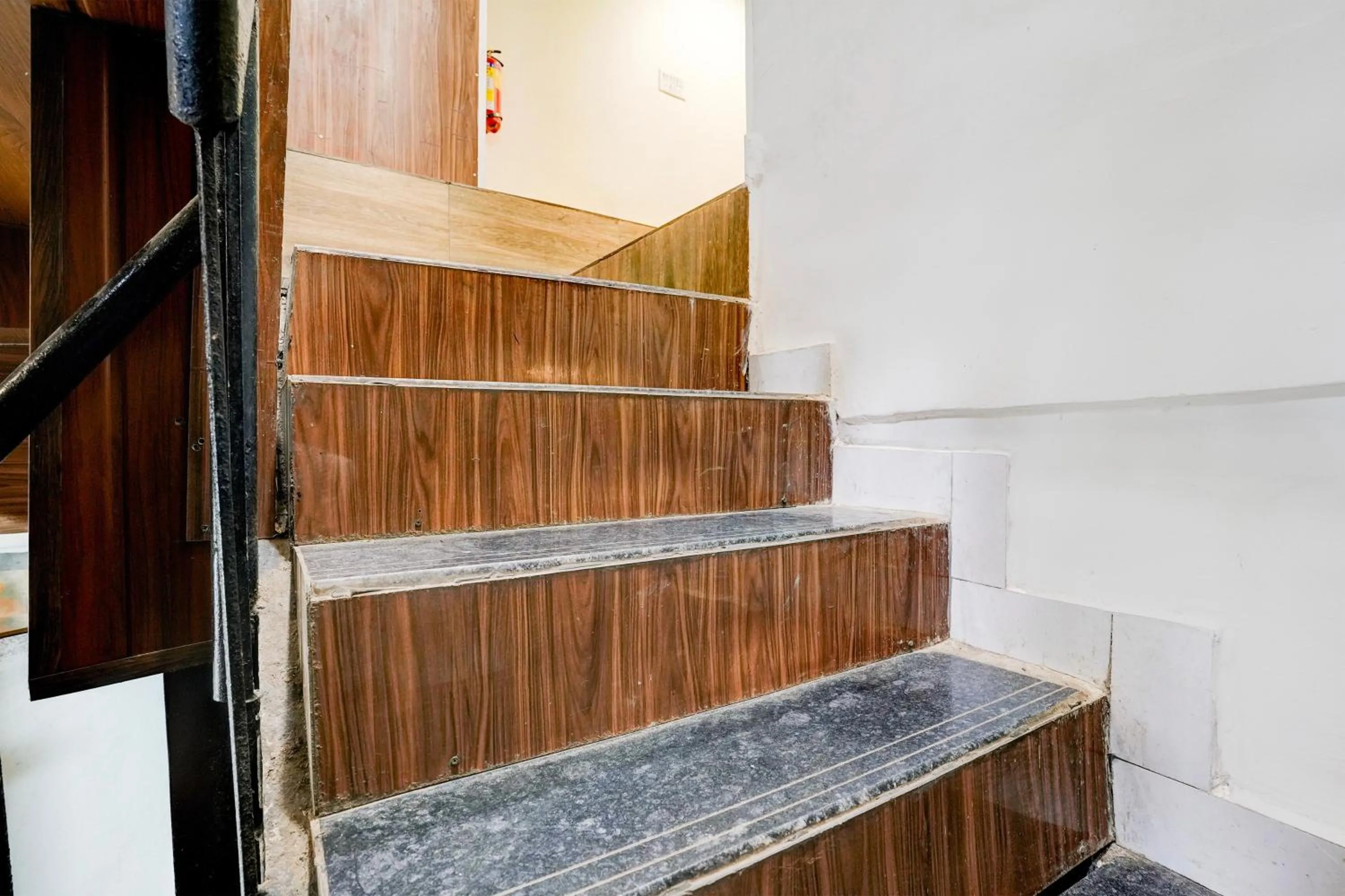 Lobby or reception in Collection O Ulife