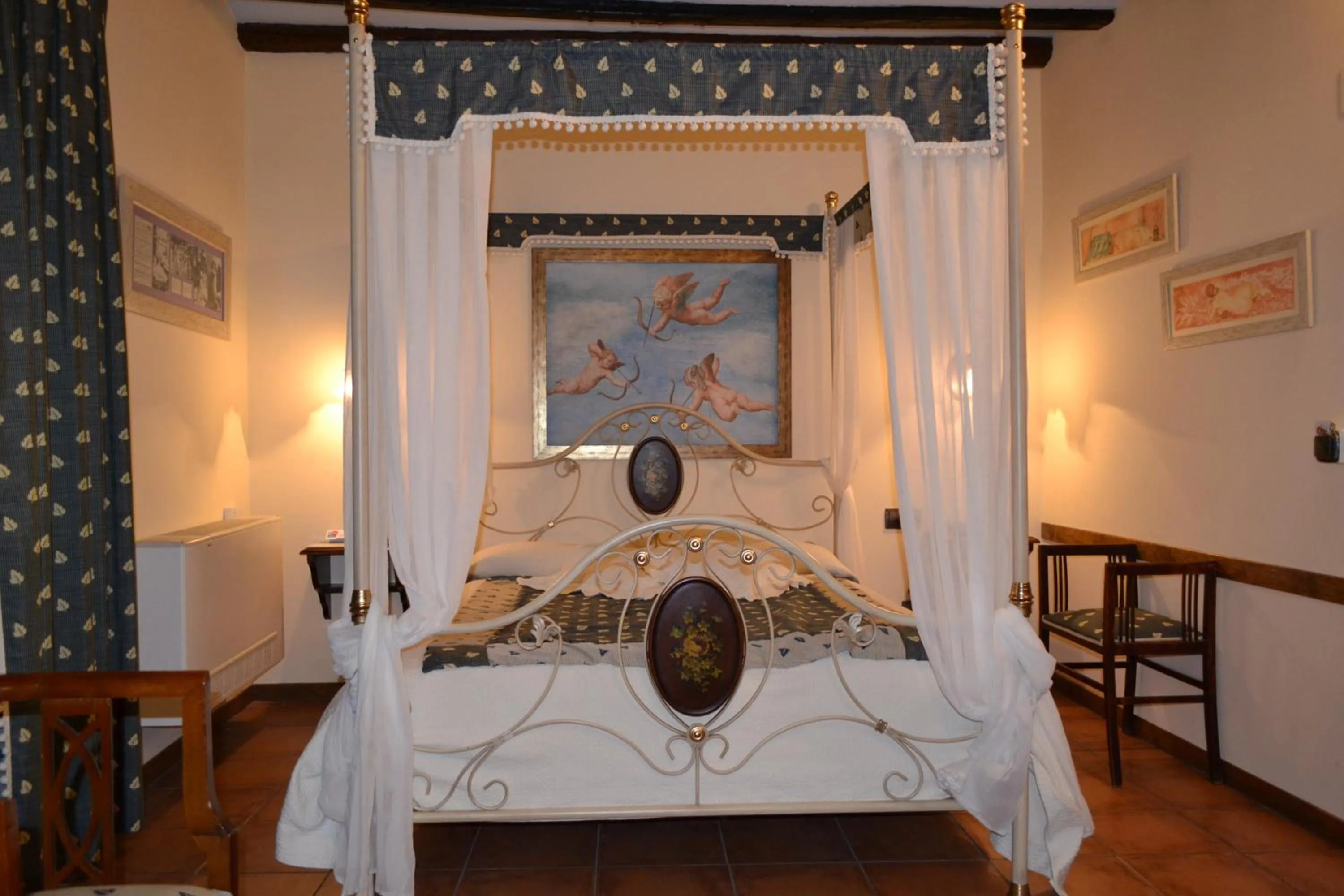 Bed in Hostal Santa Agueda