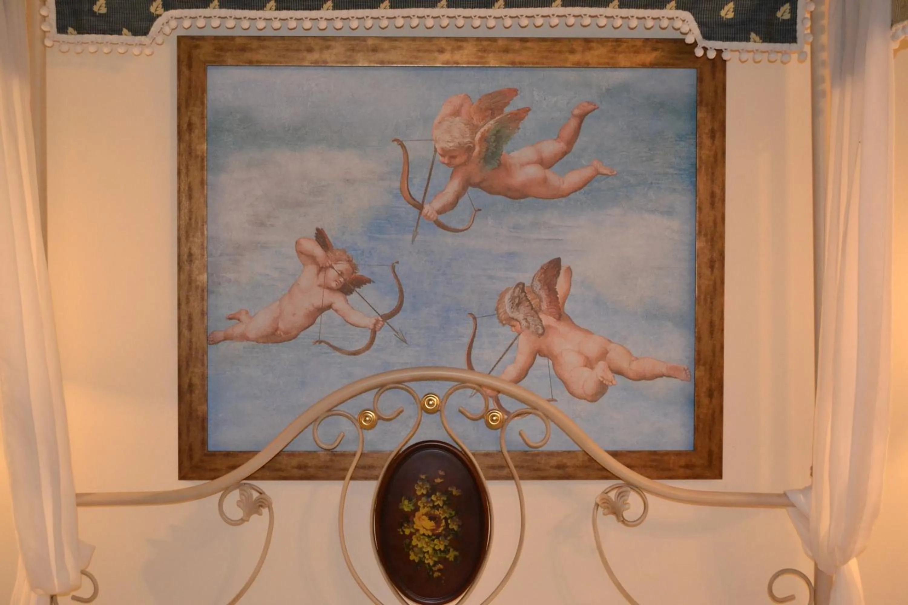 Decorative detail in Hostal Santa Agueda