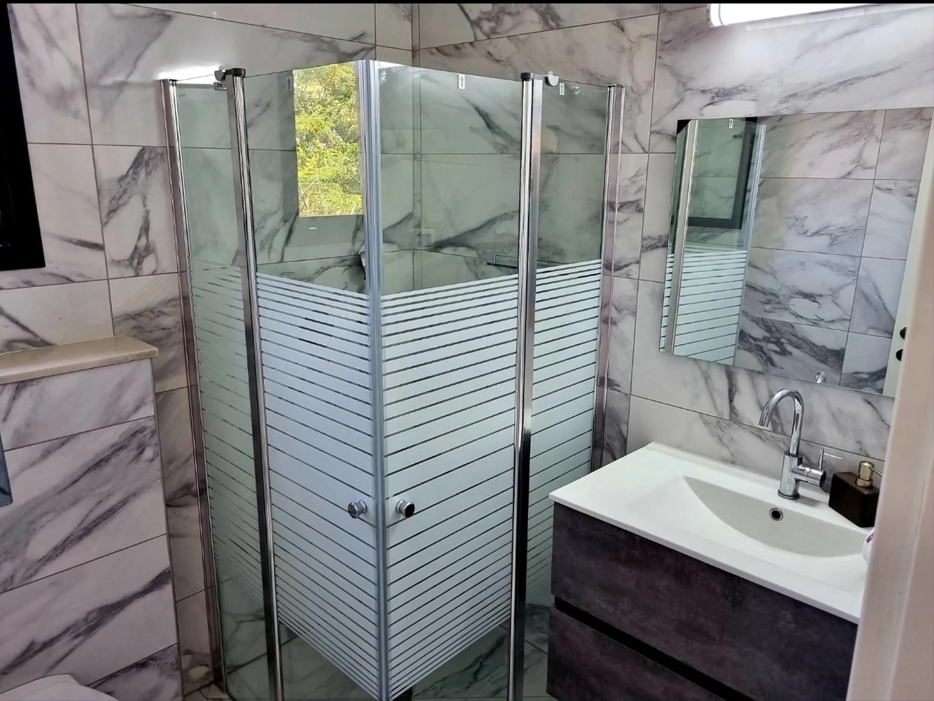 Shower in The Pearl of the Golan - Pnina BaGolan