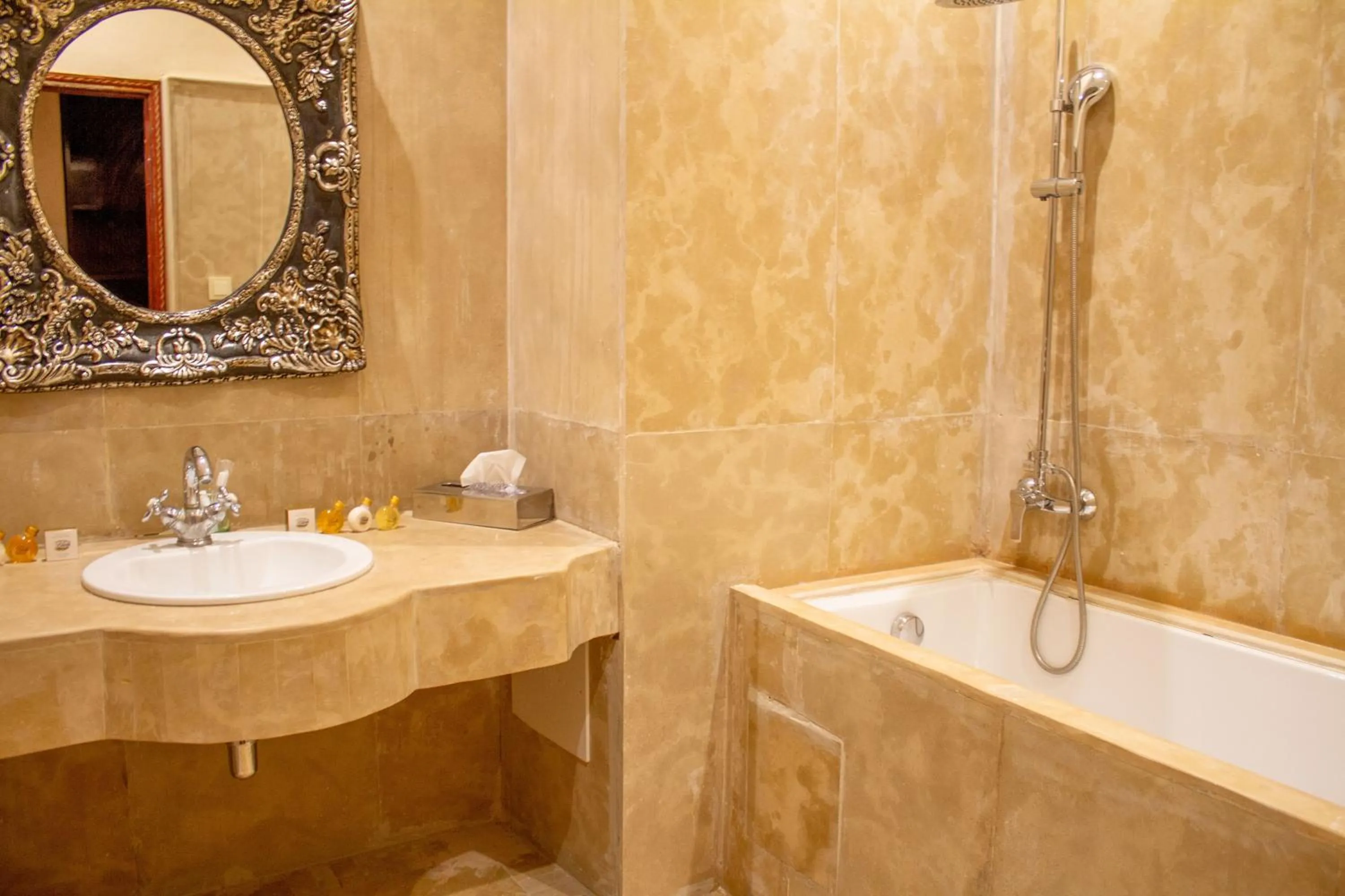 Borj Des Cascades & Spa