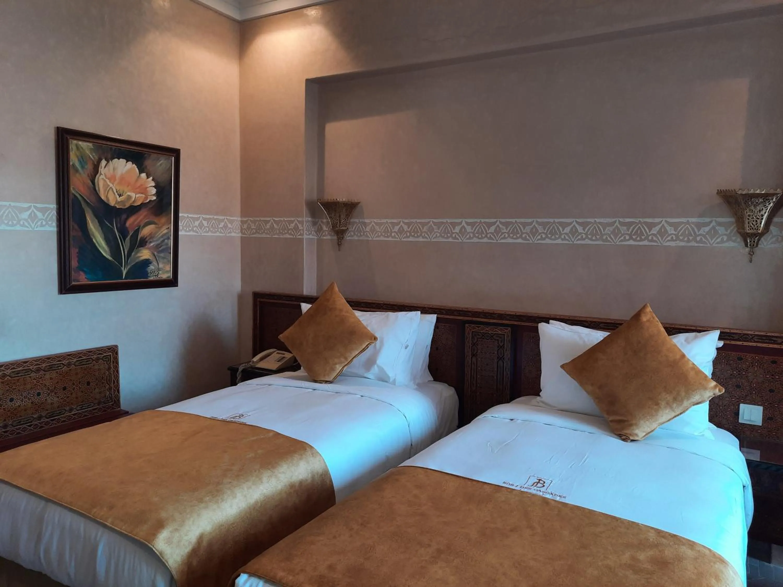 Photo of the whole room in Borj Des Cascades & Spa