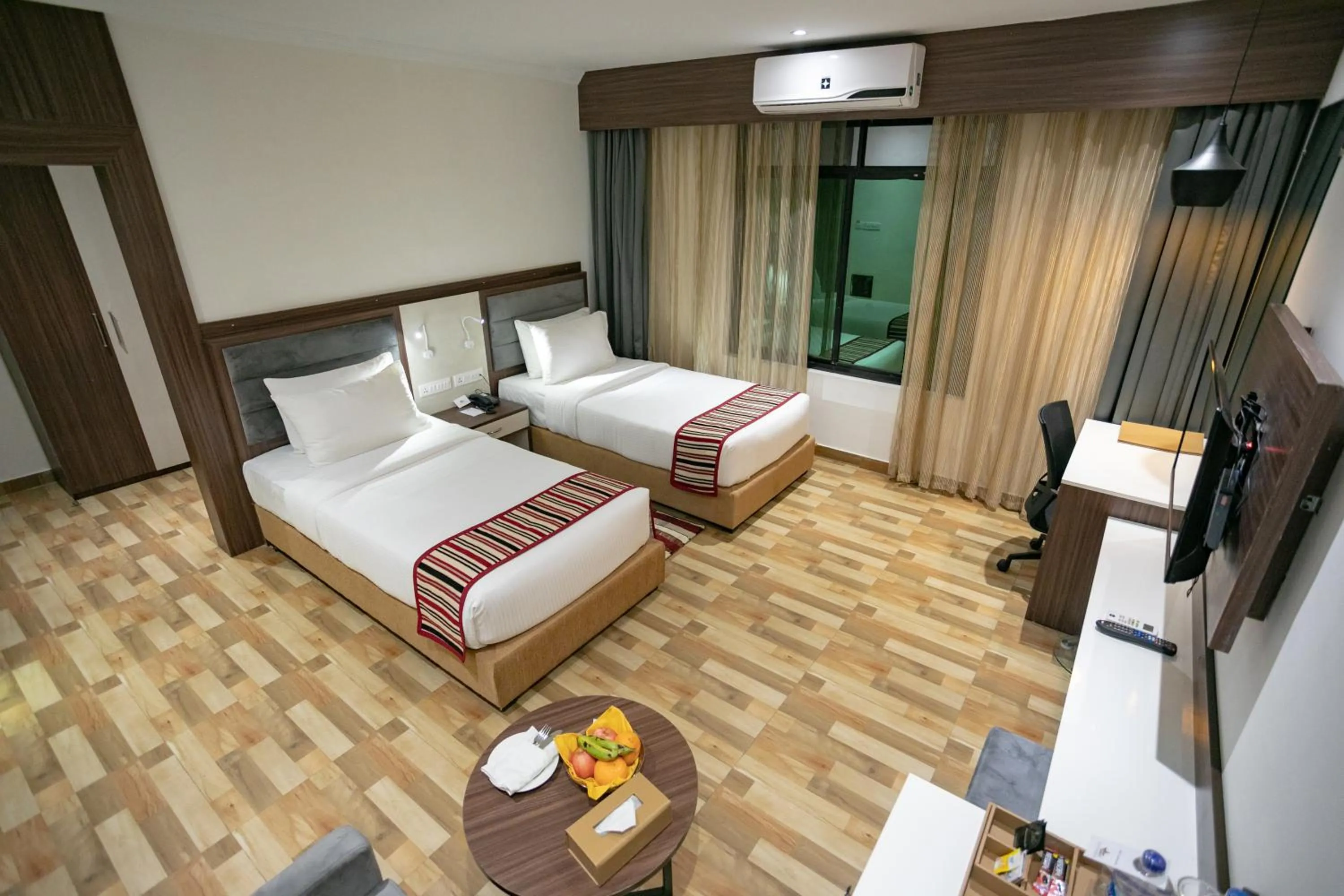 Photo of the whole room, Bed in Hotel Starlight