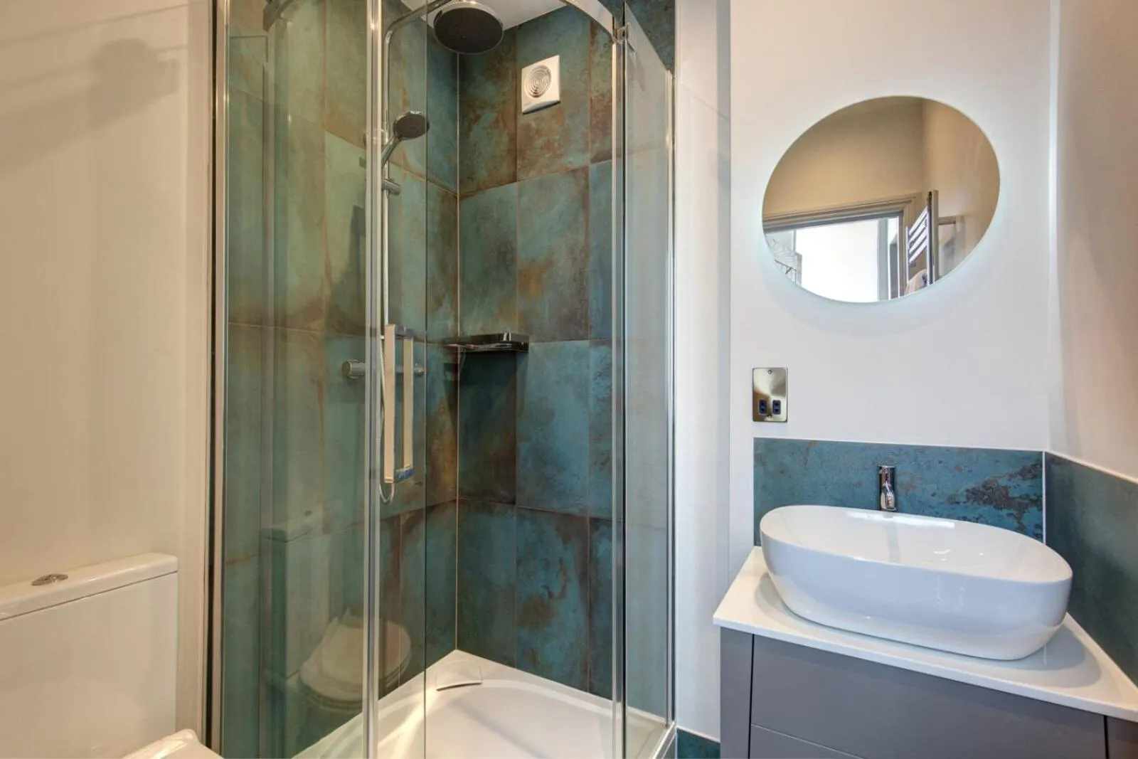 Bathroom in The Railway Hotel by Barefoot Retreats