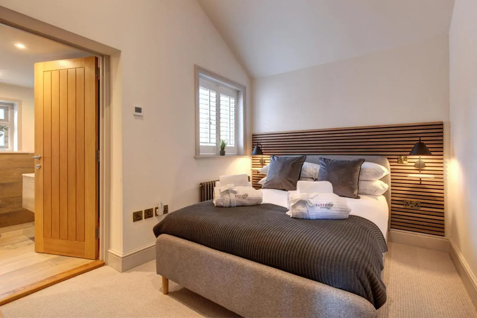 Double Room in The Railway Hotel by Barefoot Retreats Double Room in The Railway Hotel by Barefoot Retreats