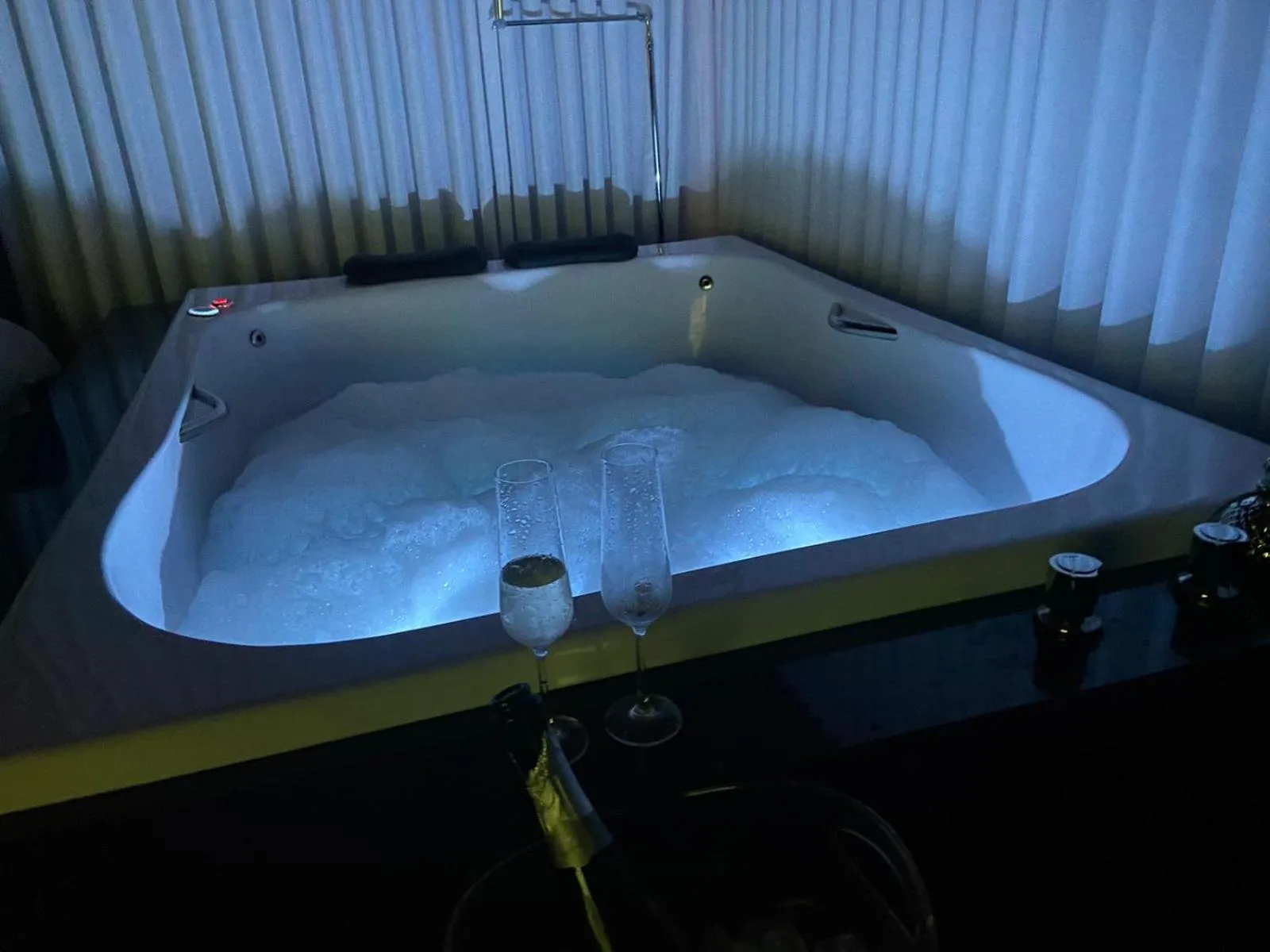 Hot Tub in FIKA Residence