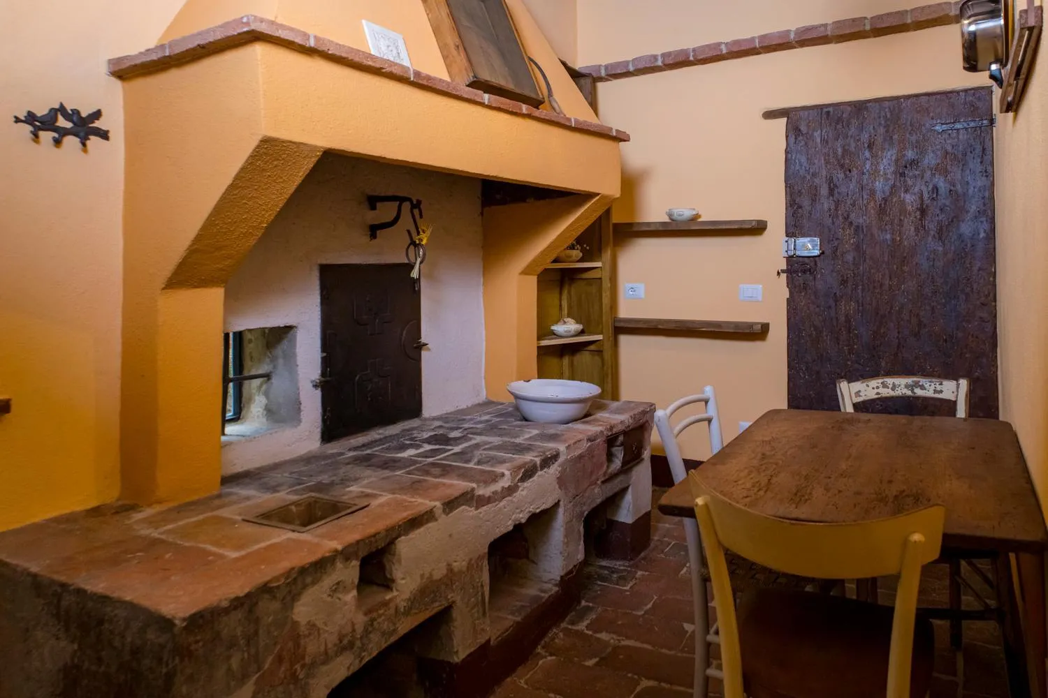 Dining area in In Collegiata