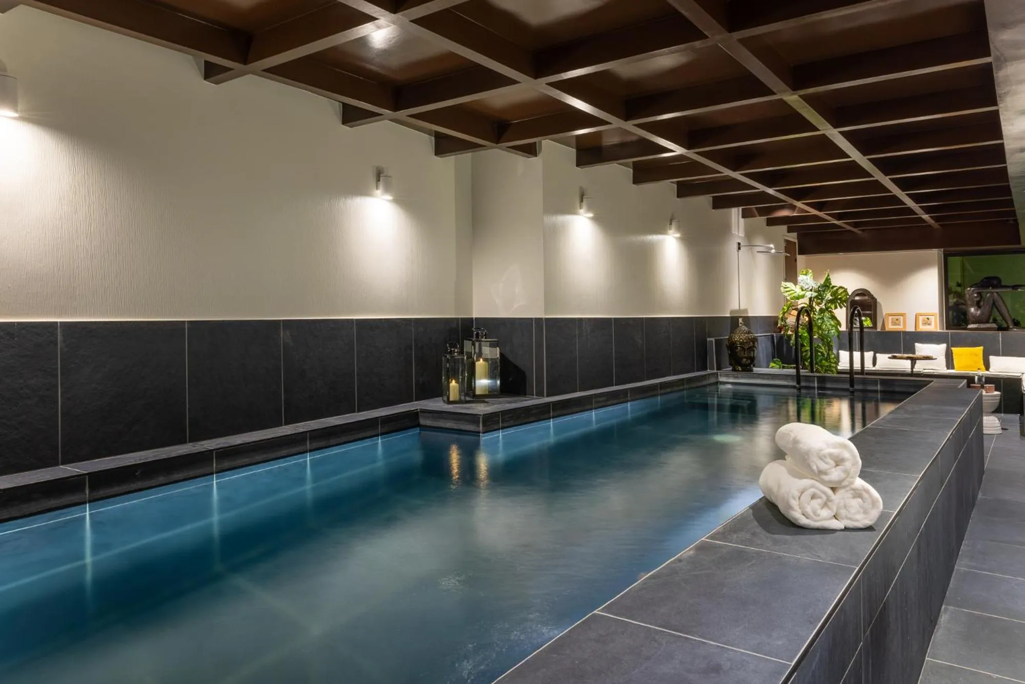 Swimming pool in Hôtel & SPA Le Chêne Vert
