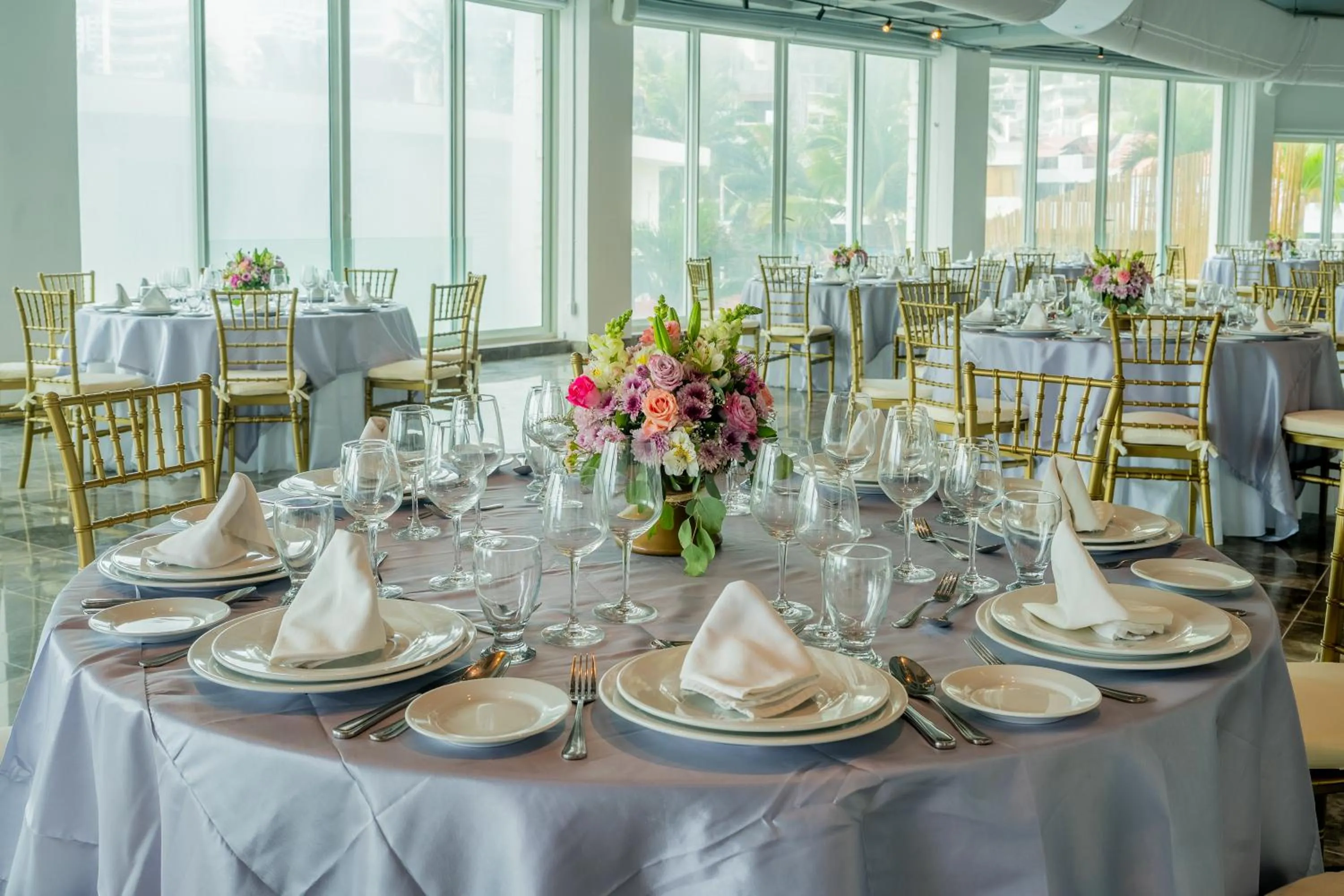 Banquet/Function facilities in Hotel Amares Acapulco