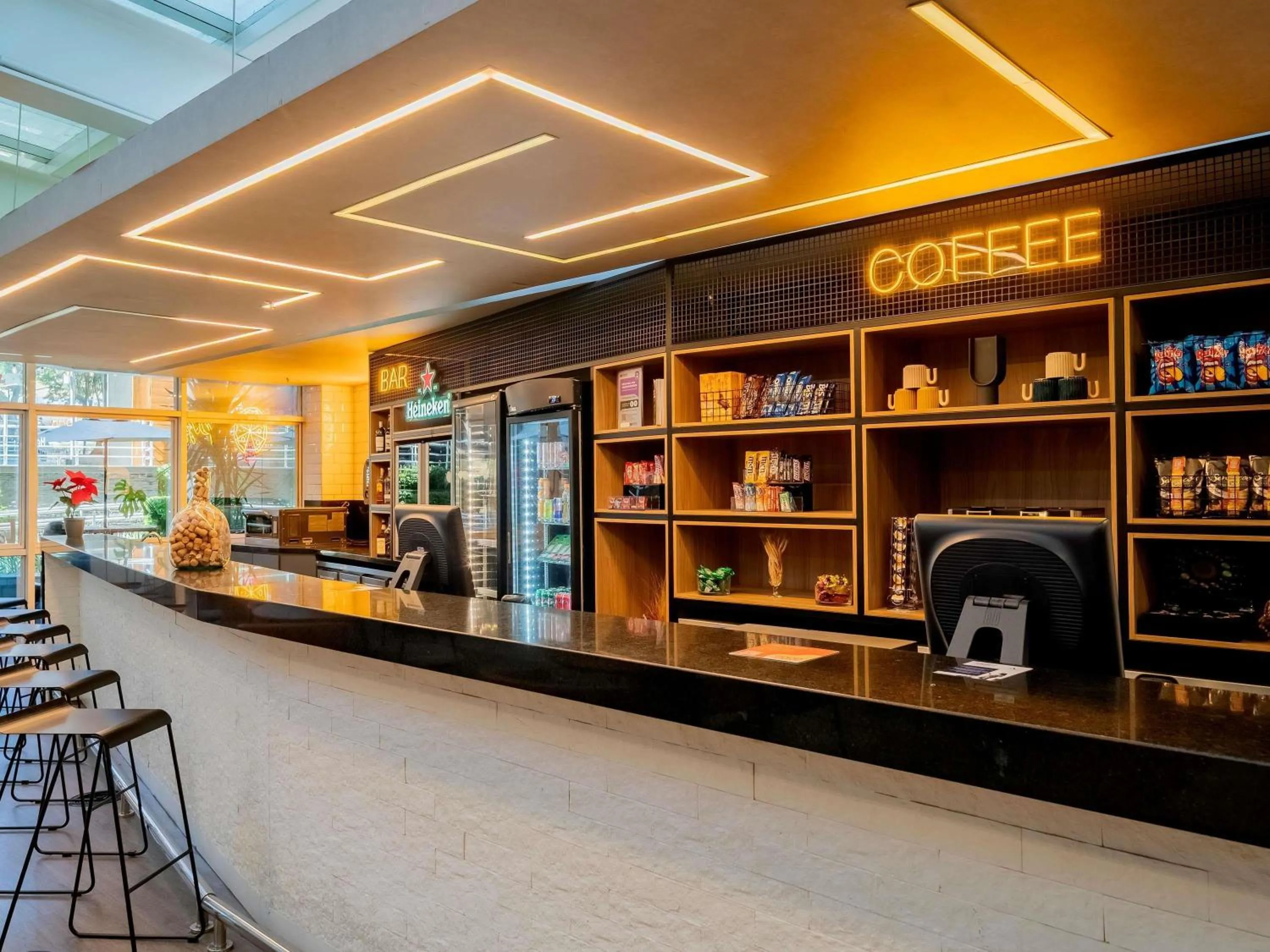 Lounge or bar in ibis Sao Paulo Congonhas