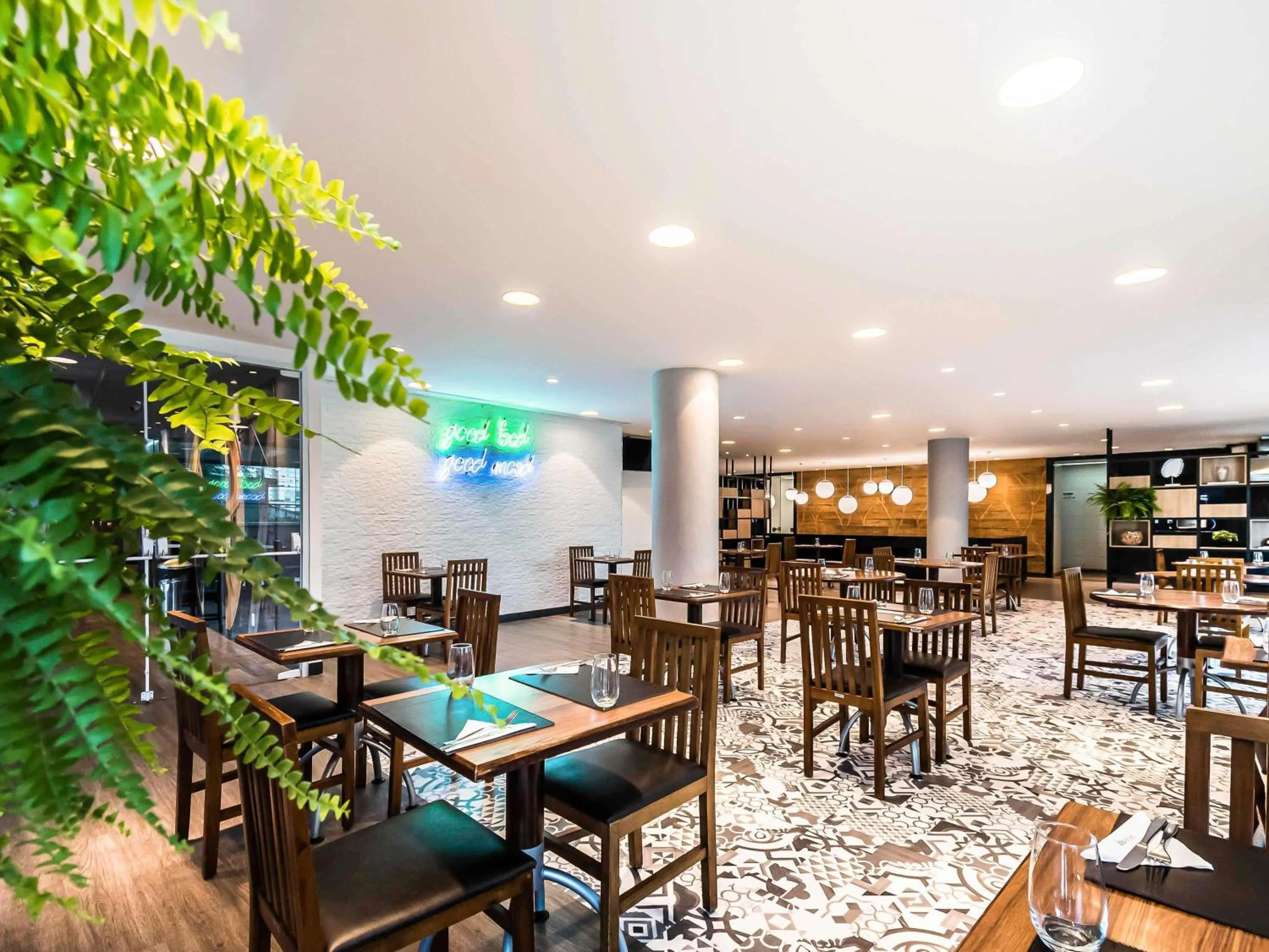 Restaurant/places to eat in ibis Sao Paulo Congonhas