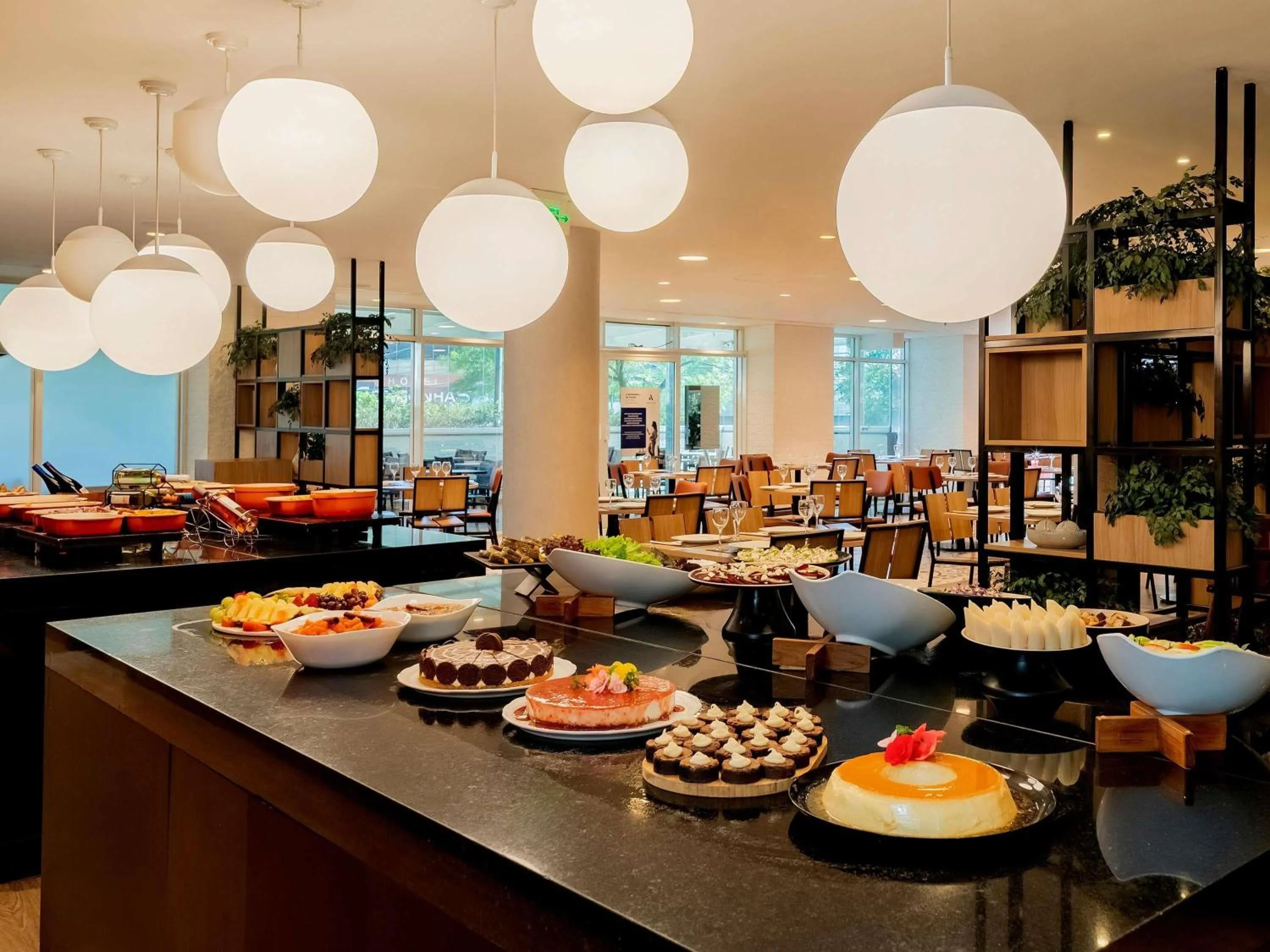 Restaurant/places to eat in ibis Sao Paulo Congonhas