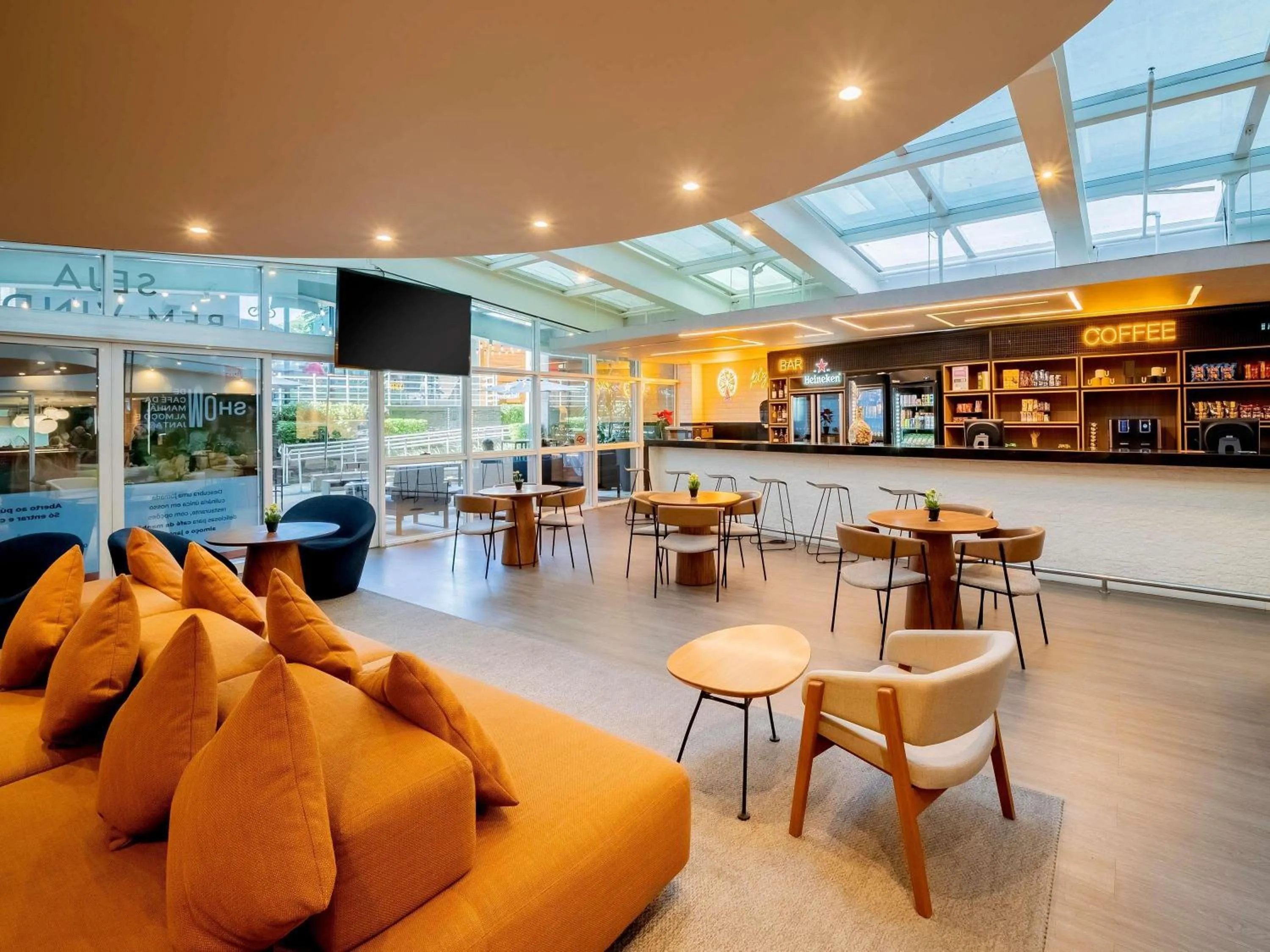 Lounge or bar in ibis Sao Paulo Congonhas