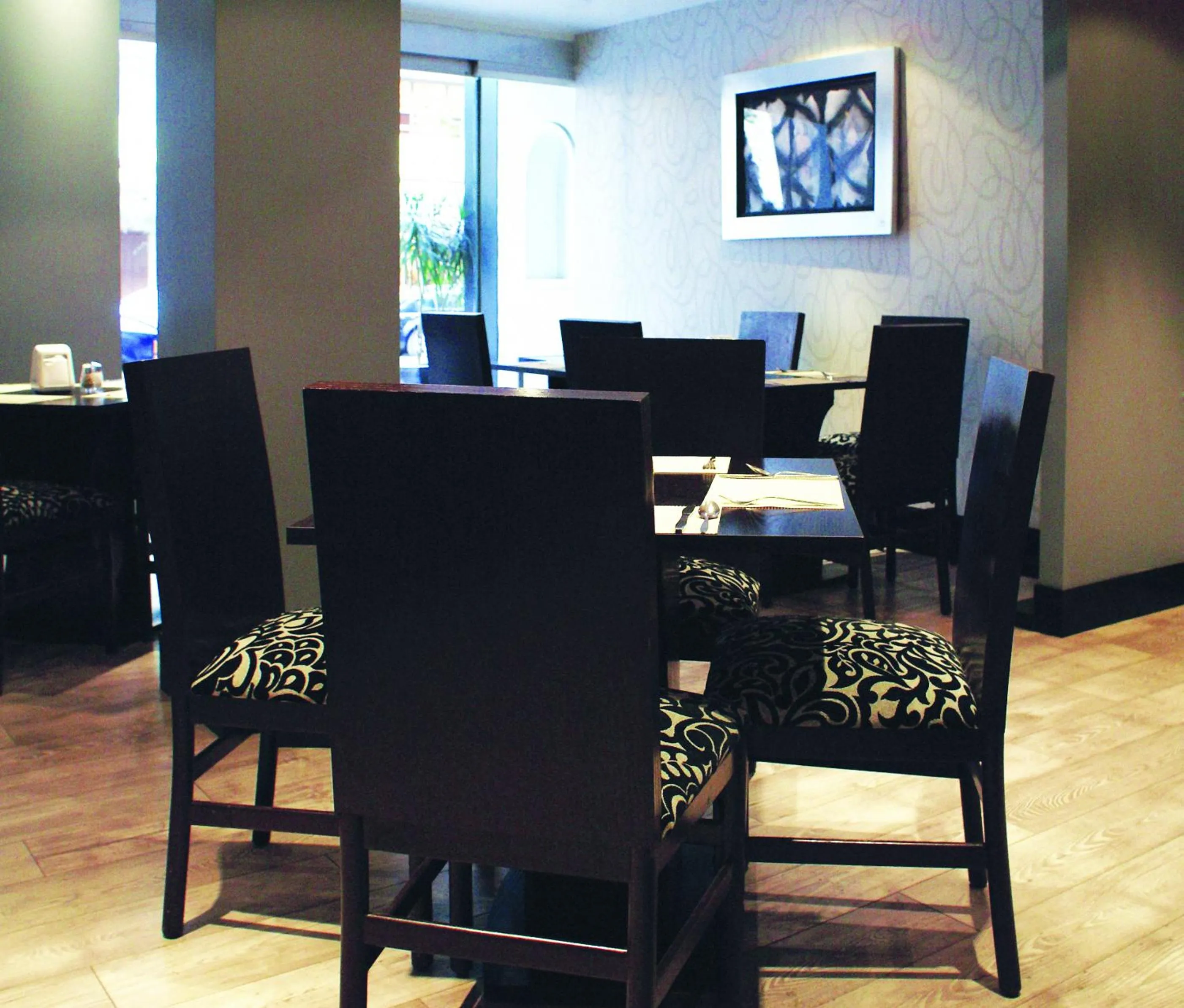 Restaurant/places to eat in Hotel Regente