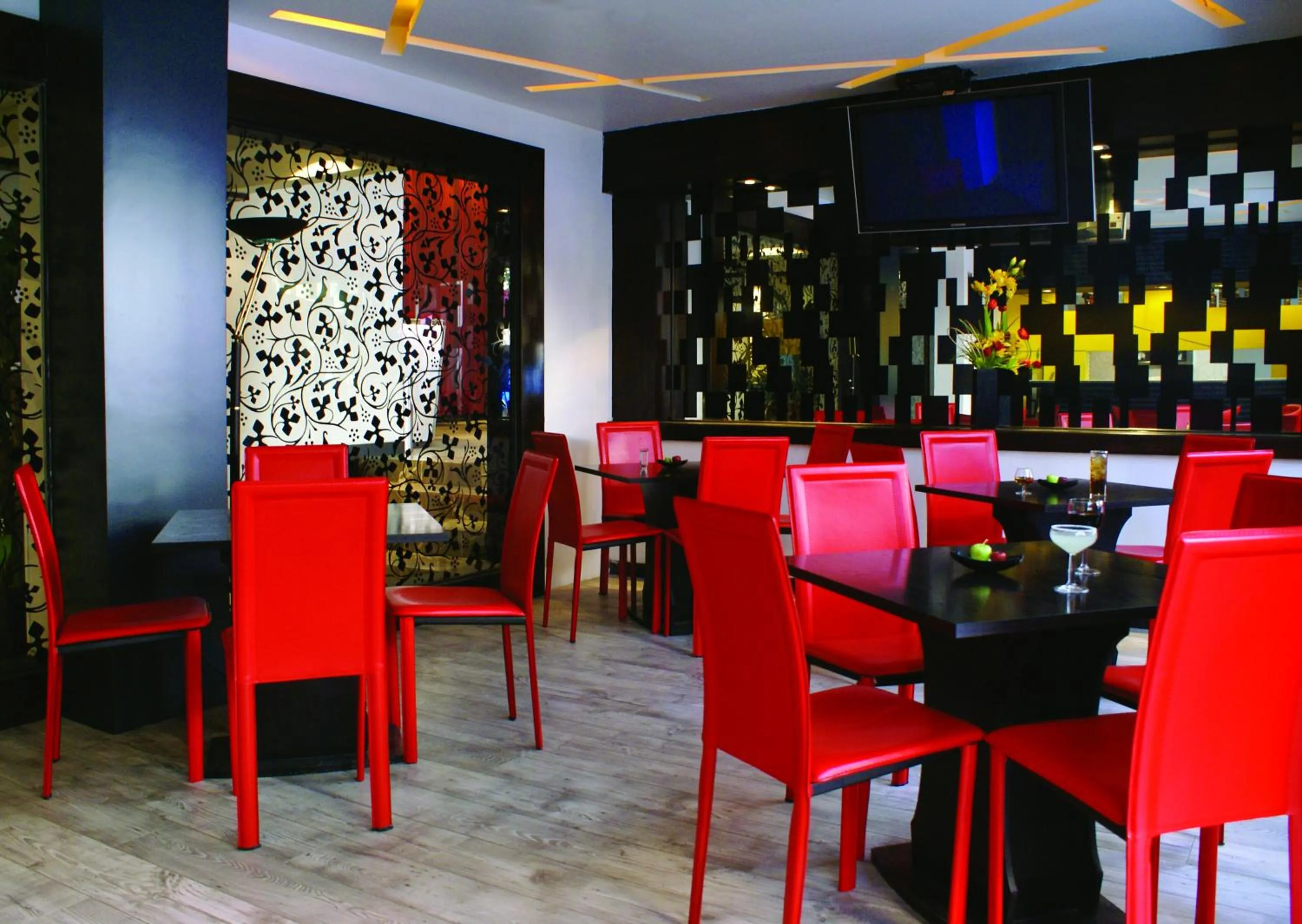 Lounge or bar in Hotel Regente