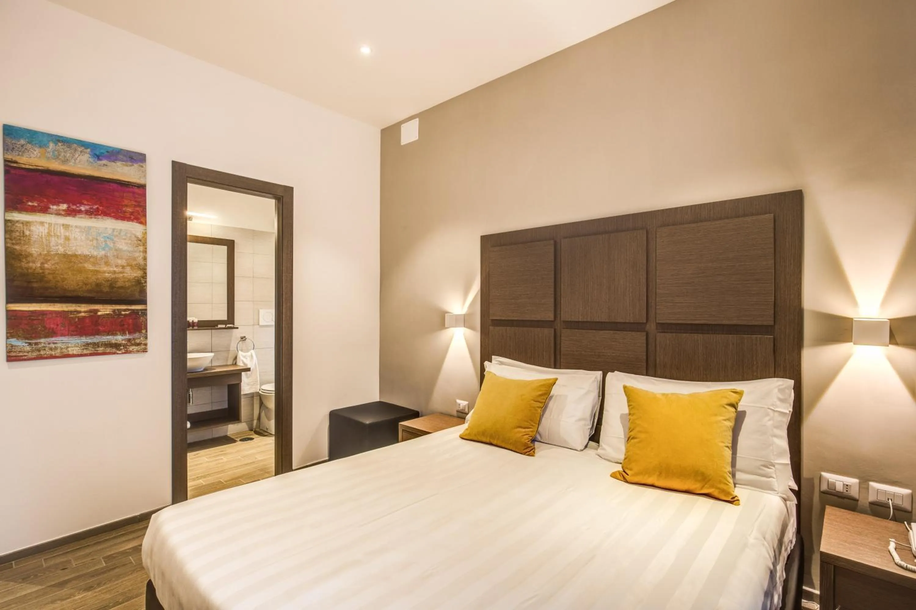 Photo of the whole room, Bed in House Garden