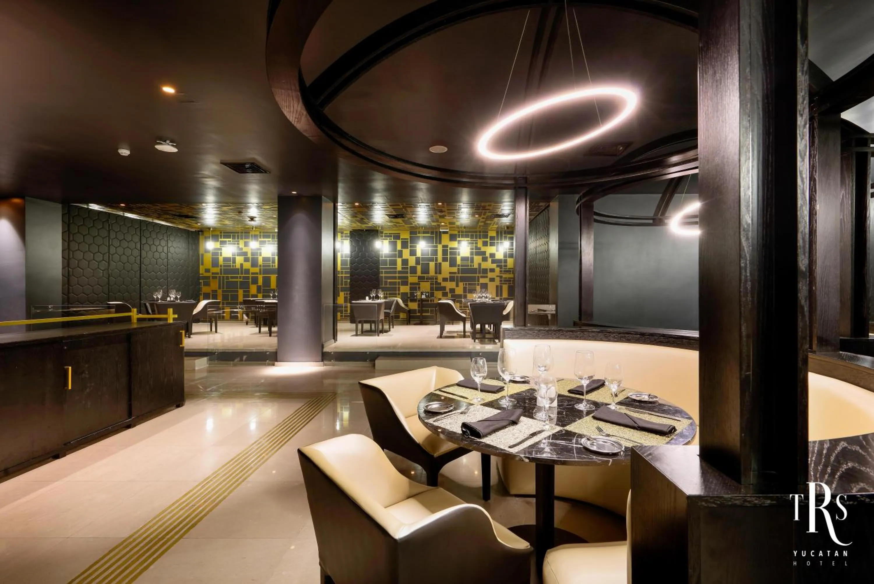 Restaurant/places to eat in TRS Yucatan Hotel - Adults Only