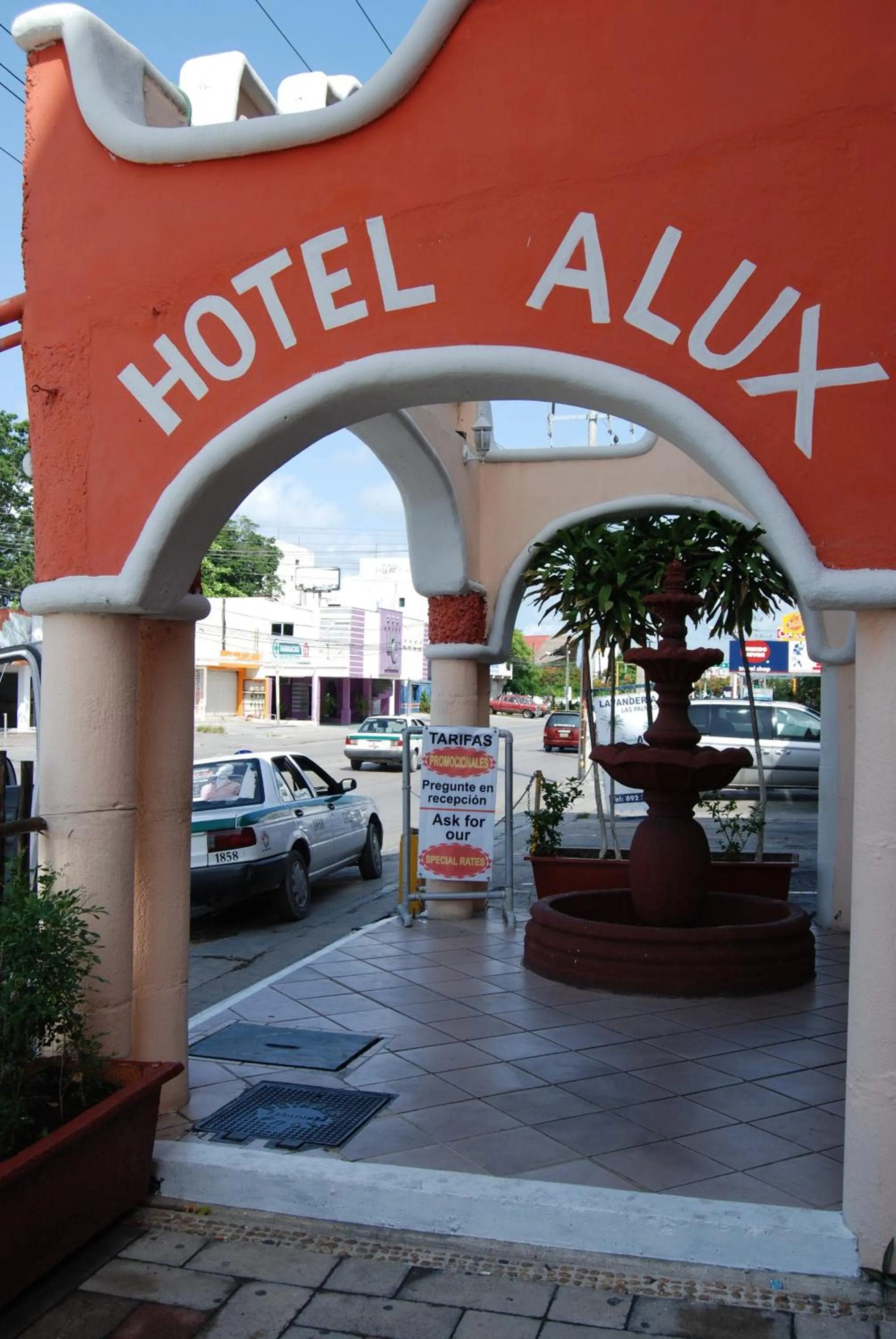 Facade/entrance in Hotel Alux Cancun