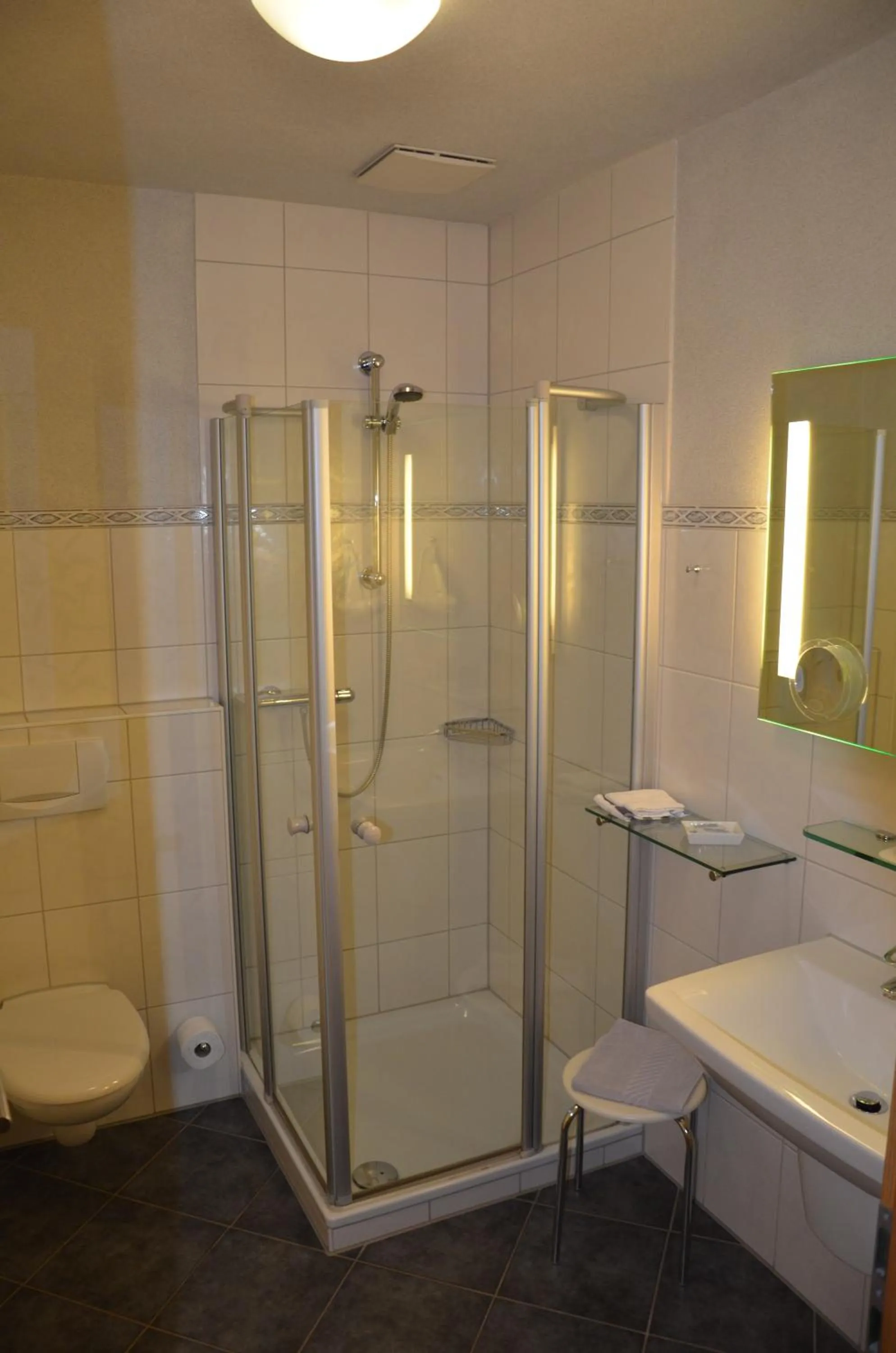 Bathroom in Gasthof Grofe