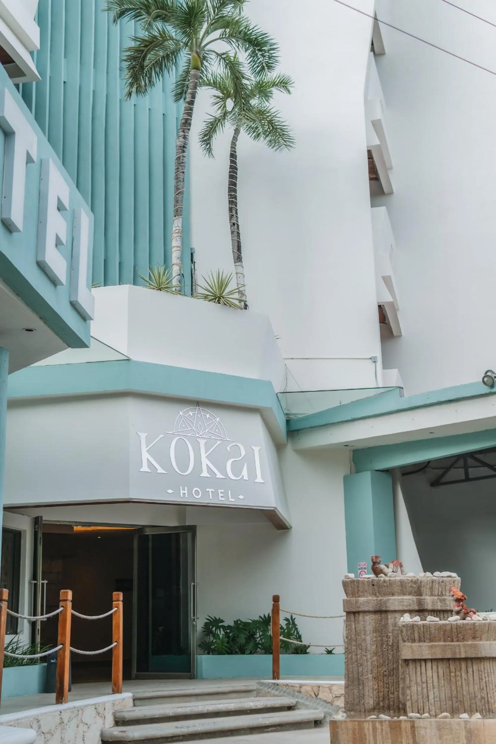 Facade/entrance in Hotel Plaza Kokai Cancún