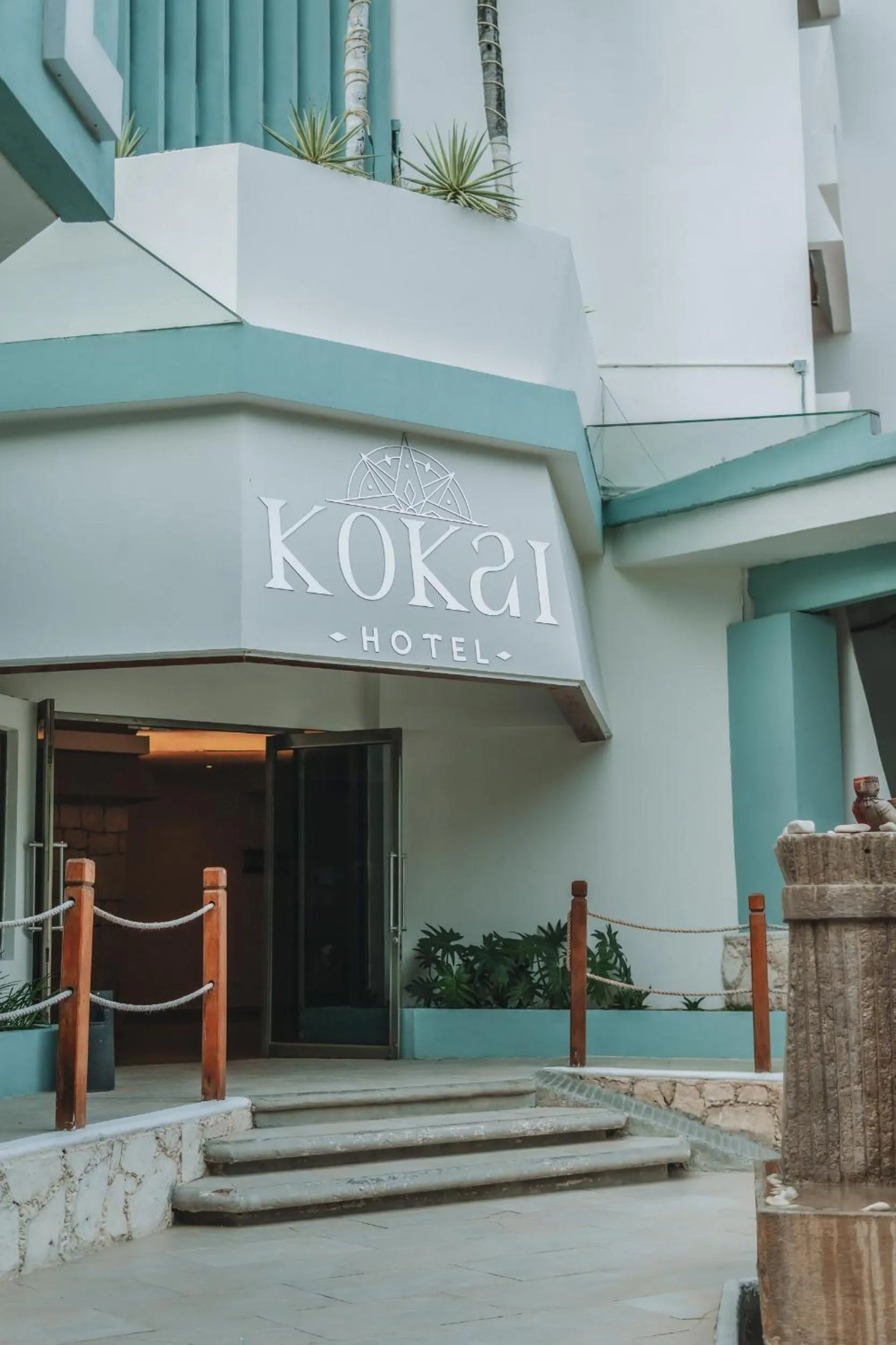 Facade/entrance in Hotel Plaza Kokai Cancún