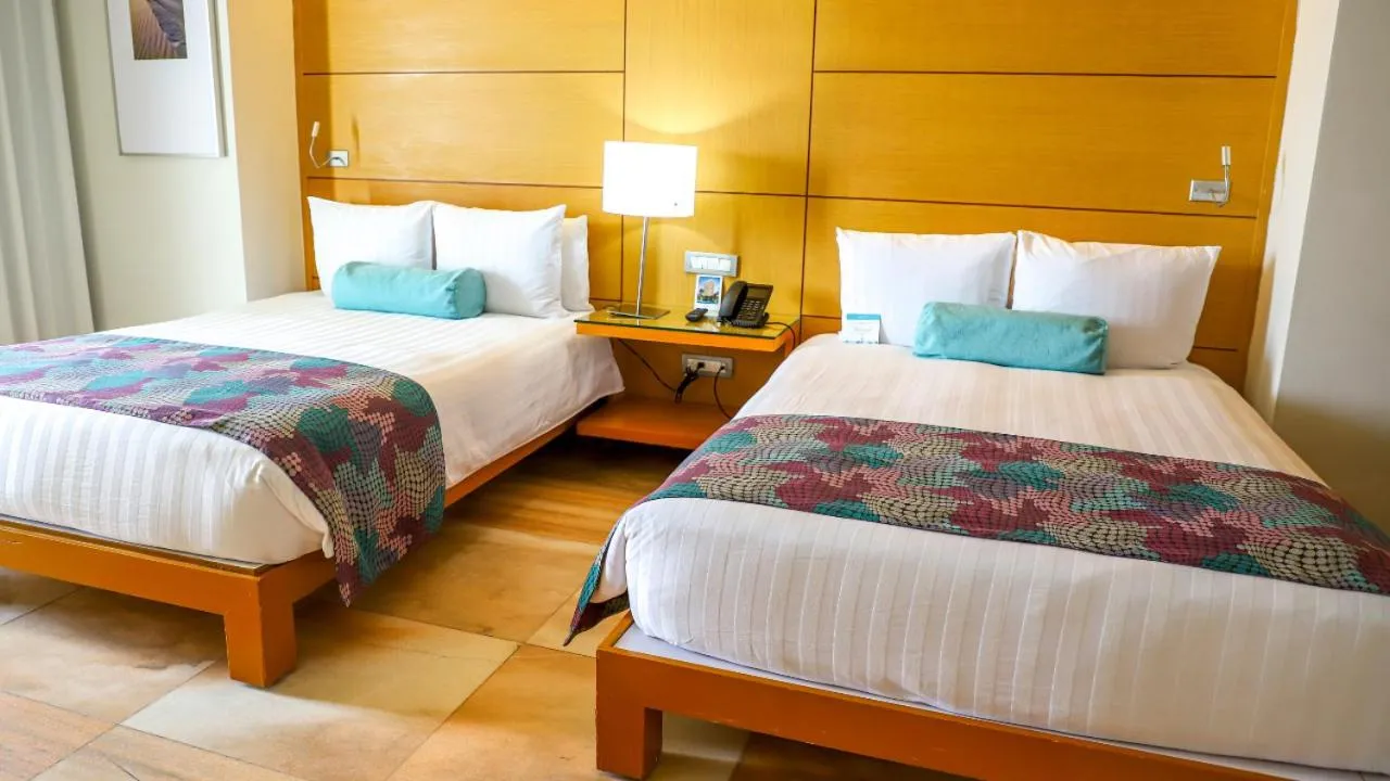 Bed in Palacio Mundo Imperial Riviera Diamante Acapulco