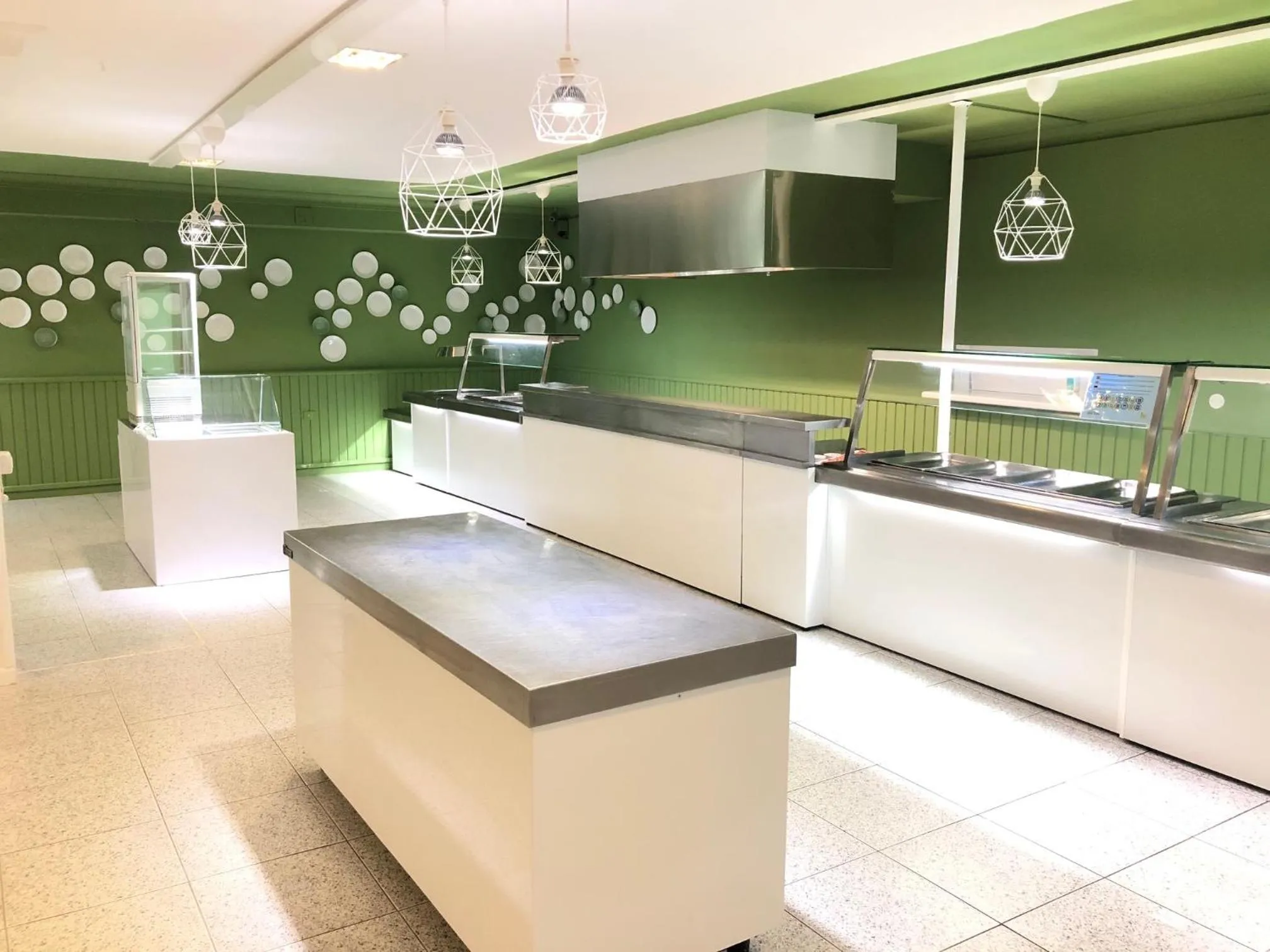 Restaurant/places to eat in Apartamentos Bahia Playa