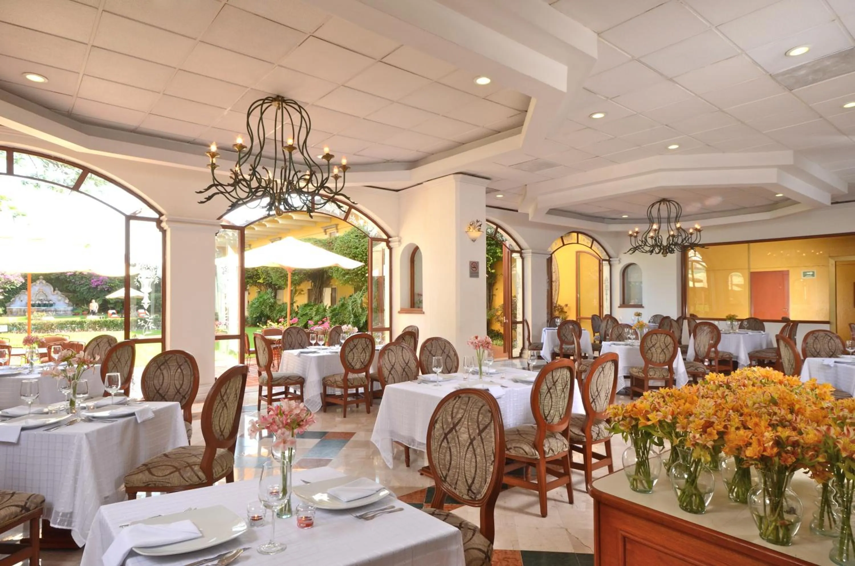 Restaurant/places to eat in Mision Guadalajara Centro Historico