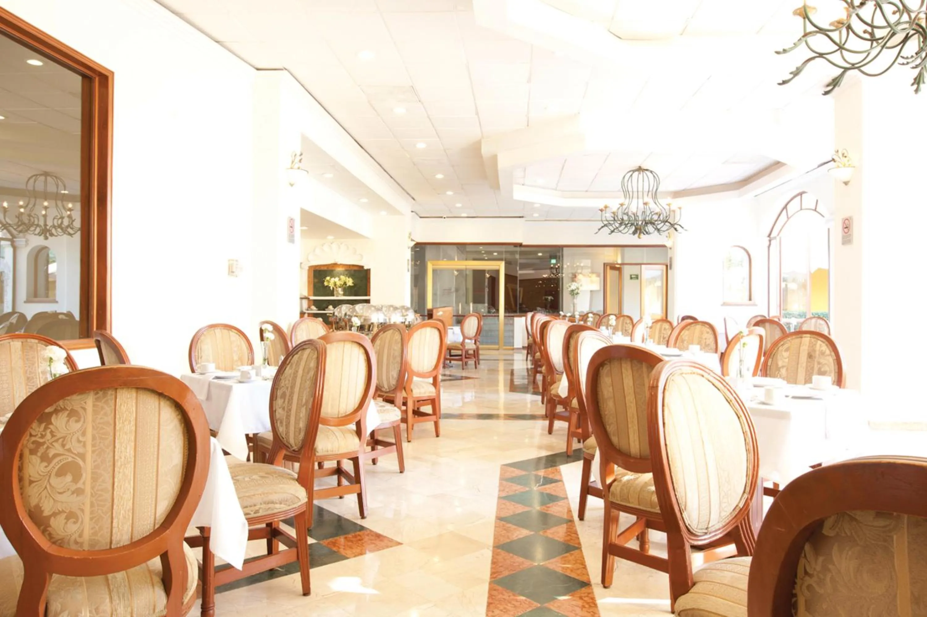 Restaurant/places to eat in Mision Guadalajara Centro Historico