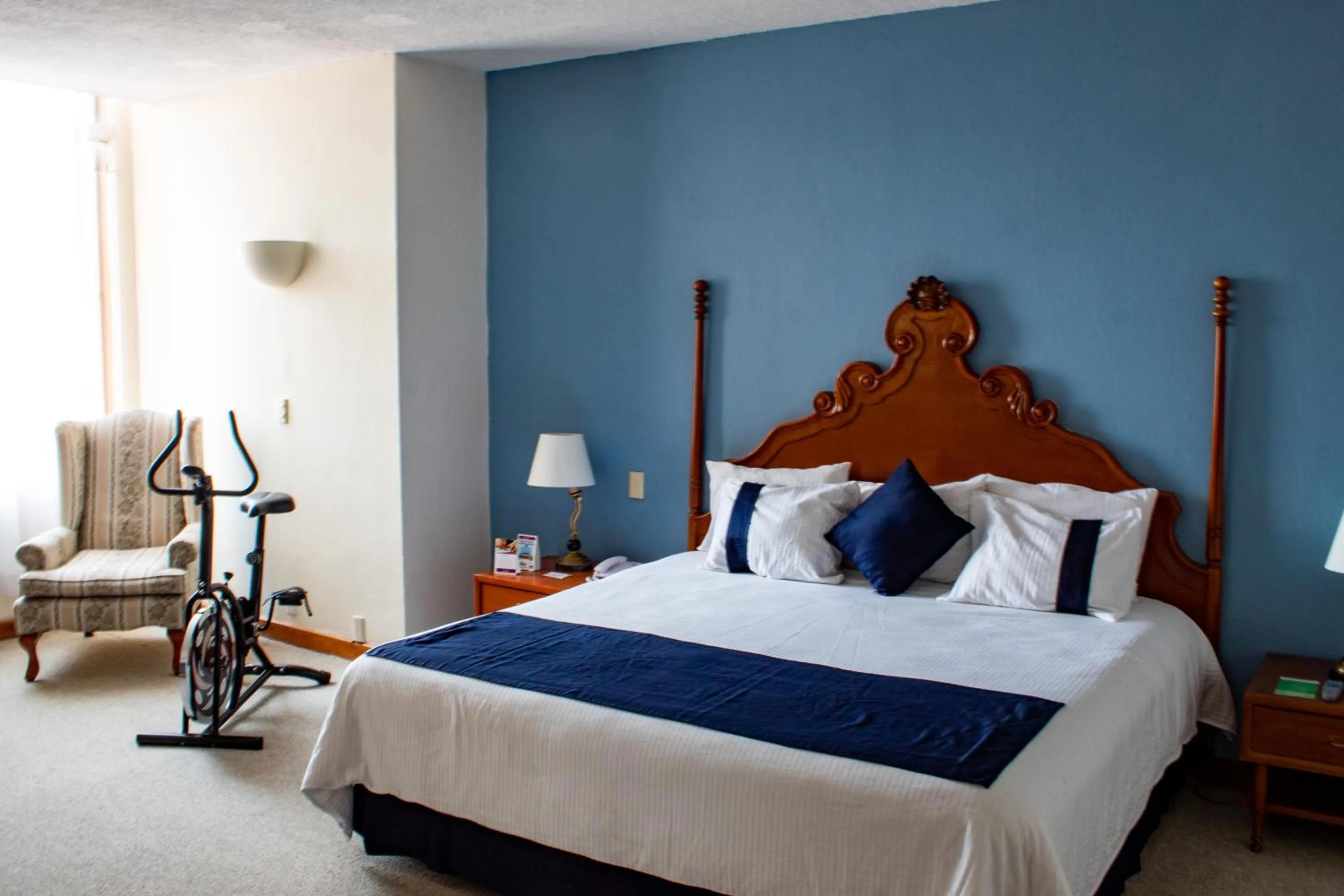 Photo of the whole room in Mision Guadalajara Centro Historico