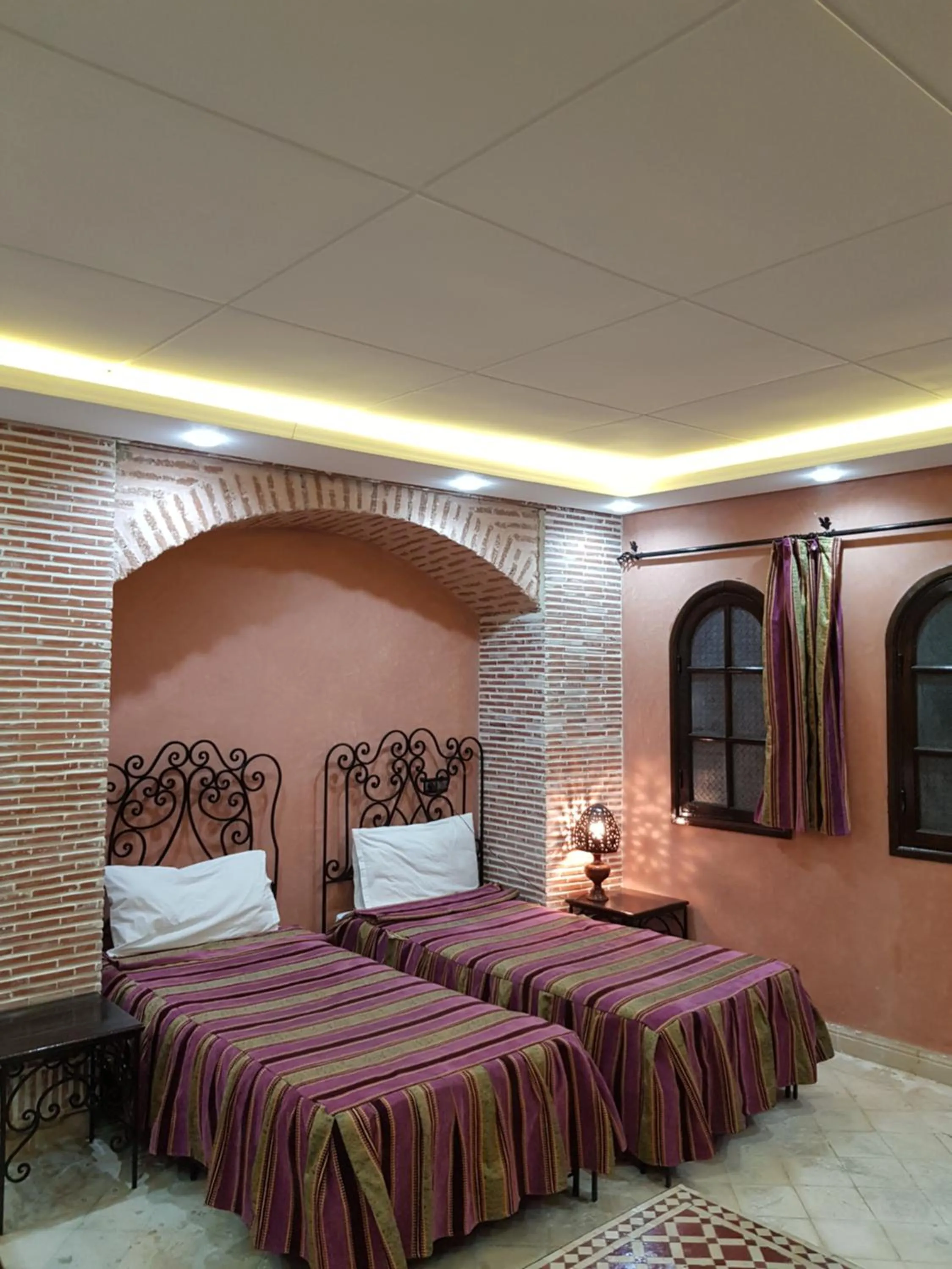 Bed in Hotel Salsabil