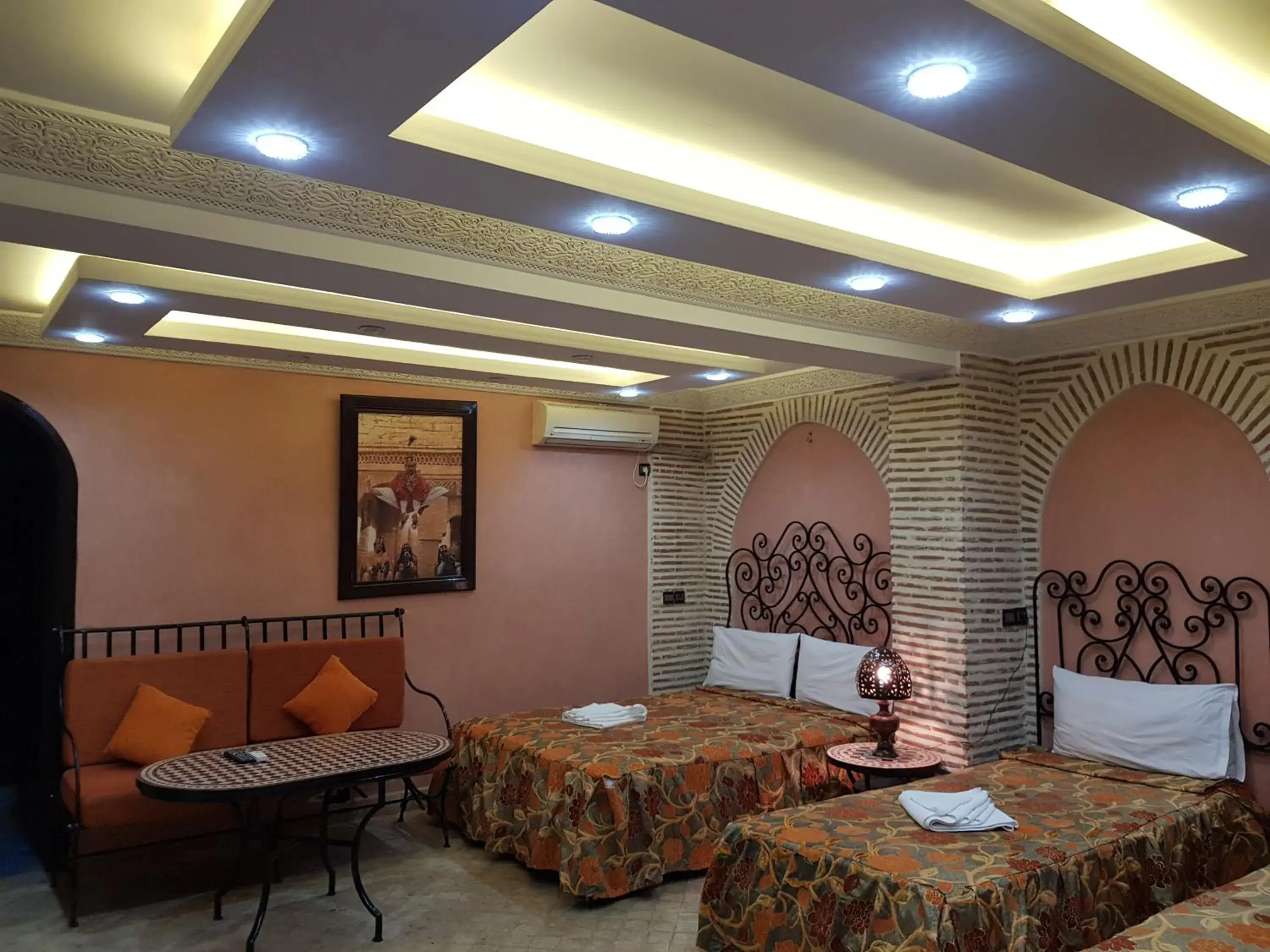 Standard Triple Room in Hotel Salsabil Standard Triple Room in Hotel Salsabil