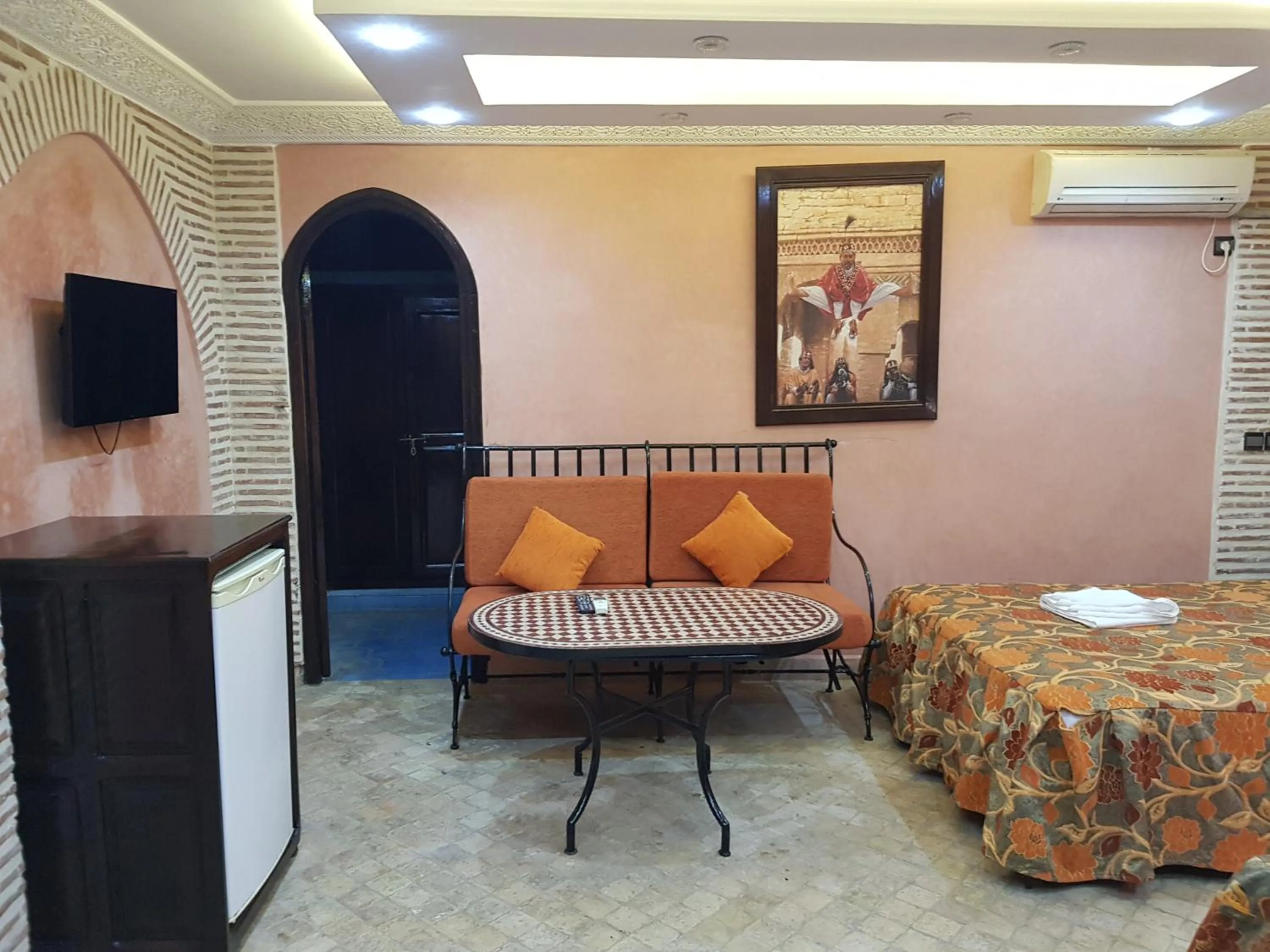 Bed in Hotel Salsabil