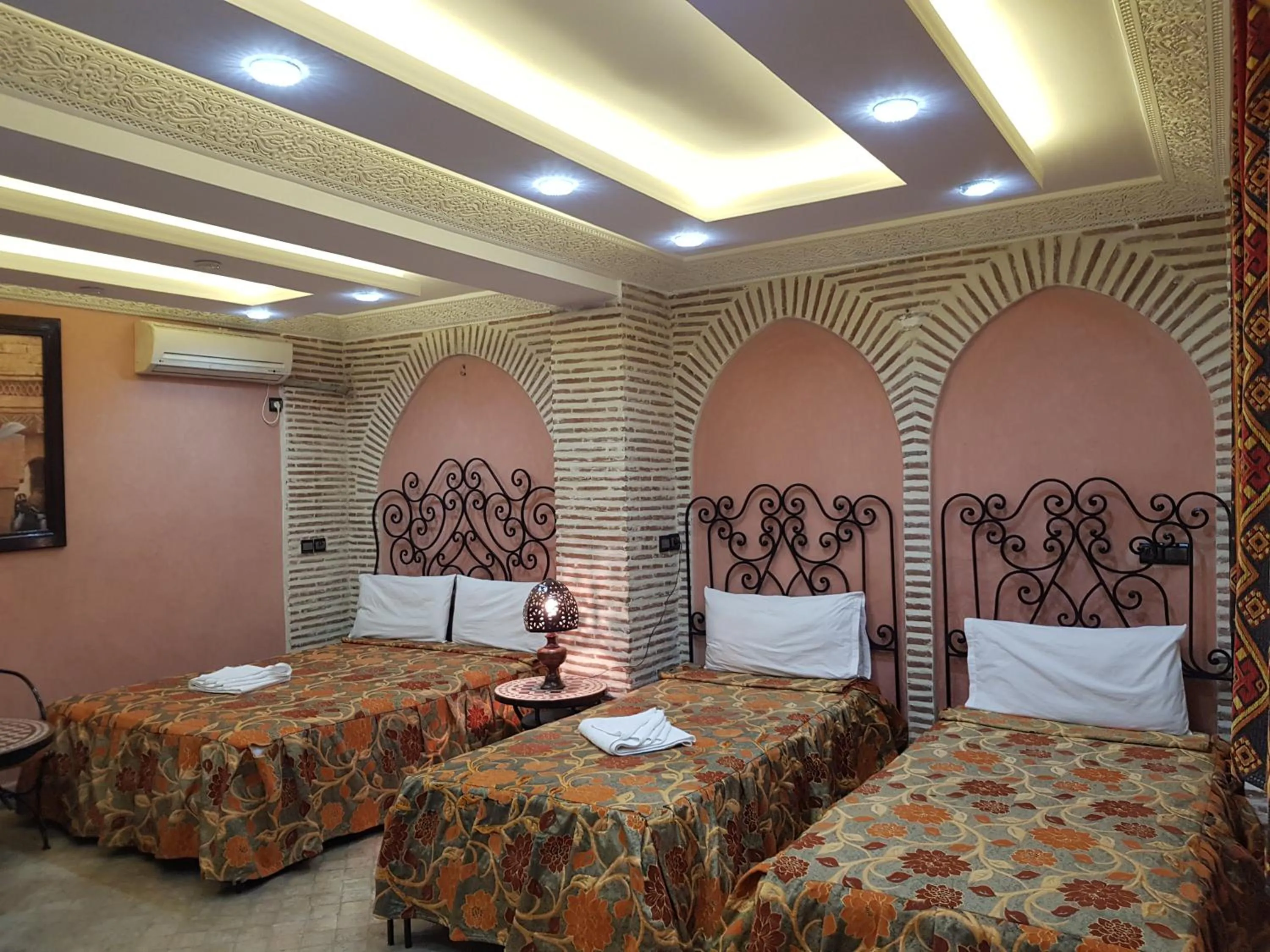 Bed in Hotel Salsabil