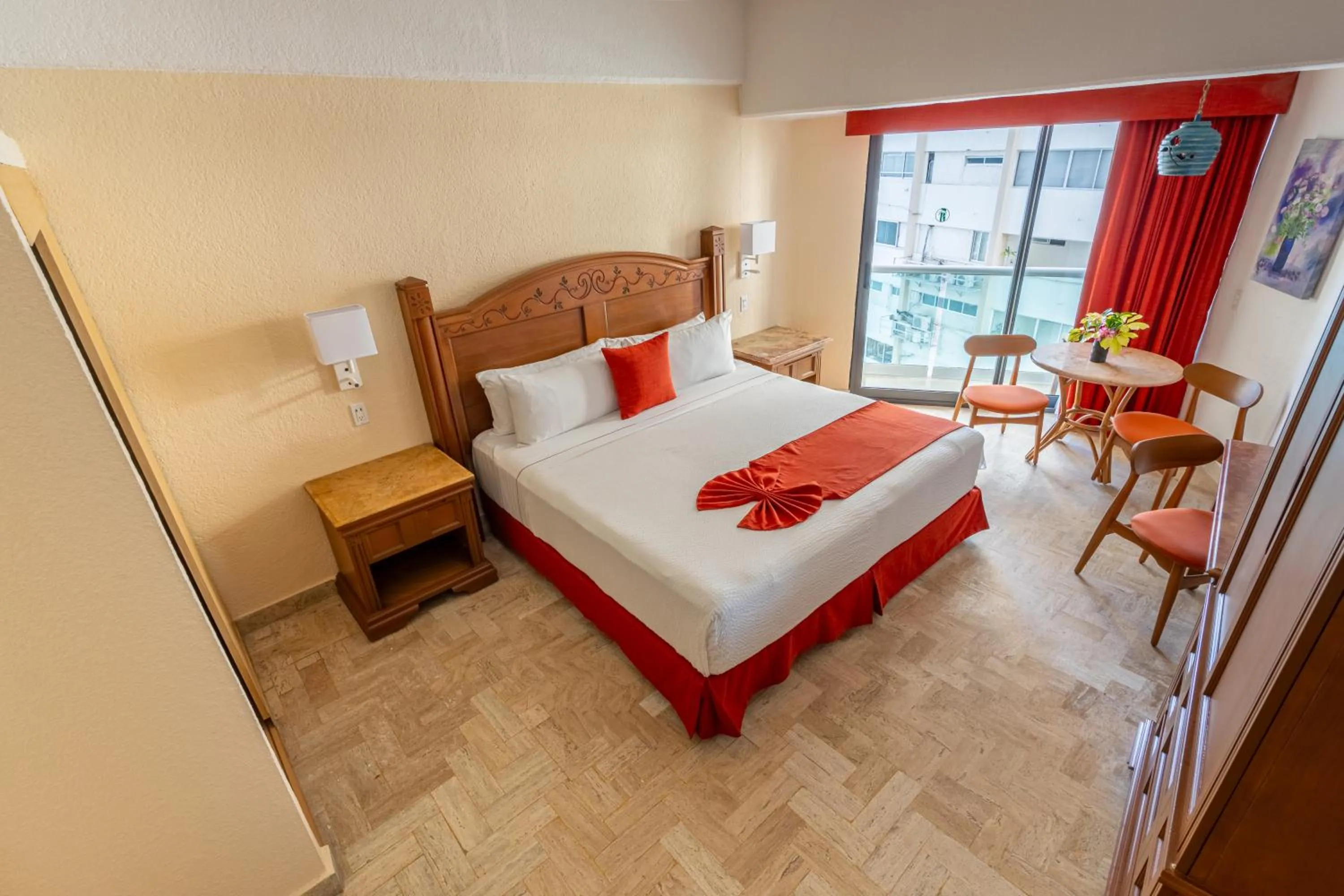 Photo of the whole room, Bed in Copacabana Beach Hotel Acapulco