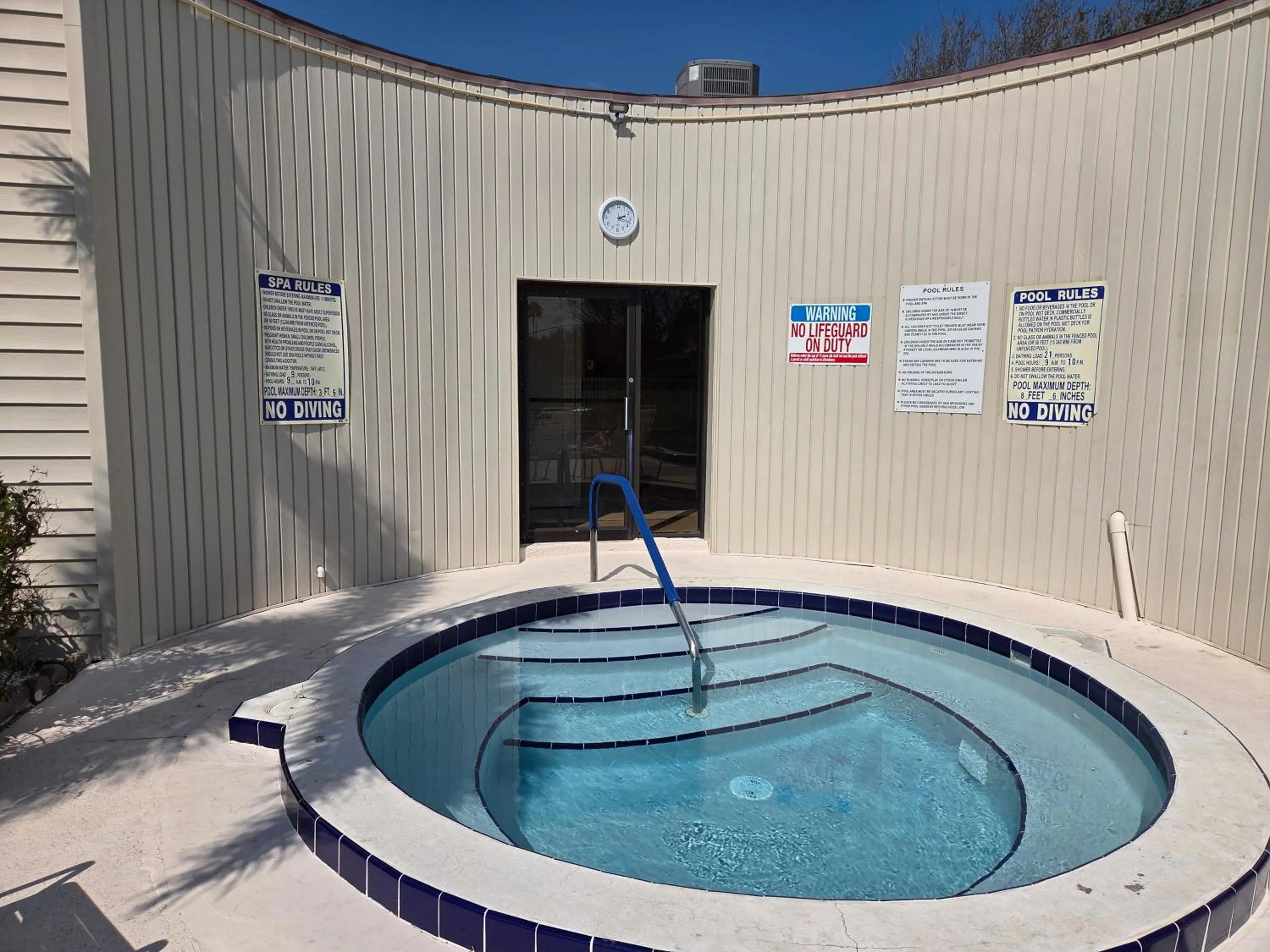 Hot Tub in Camelot by the Sea