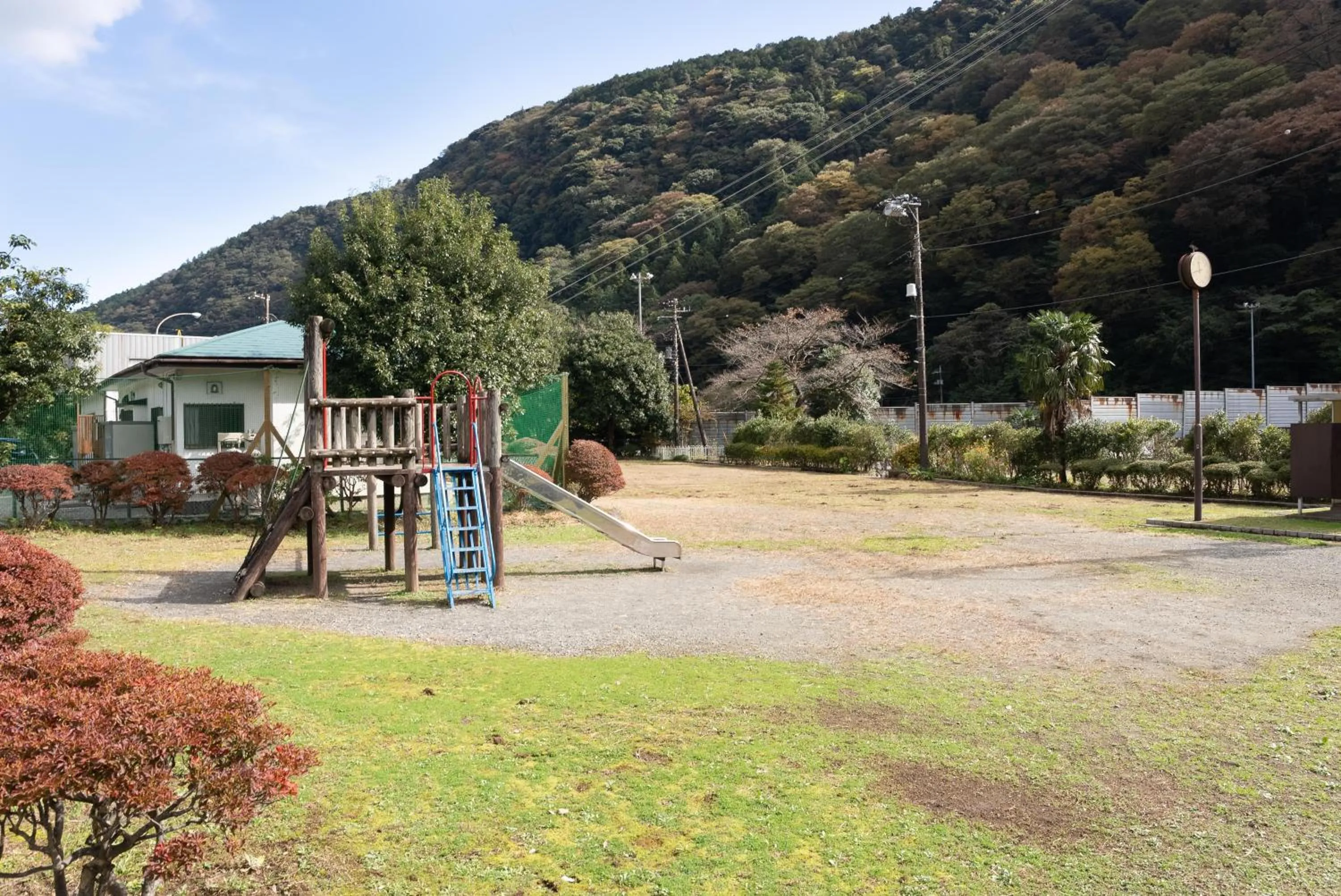 Children play ground in 箱根湯本 川風荘 - Hakone Yumoto Kawakazesou