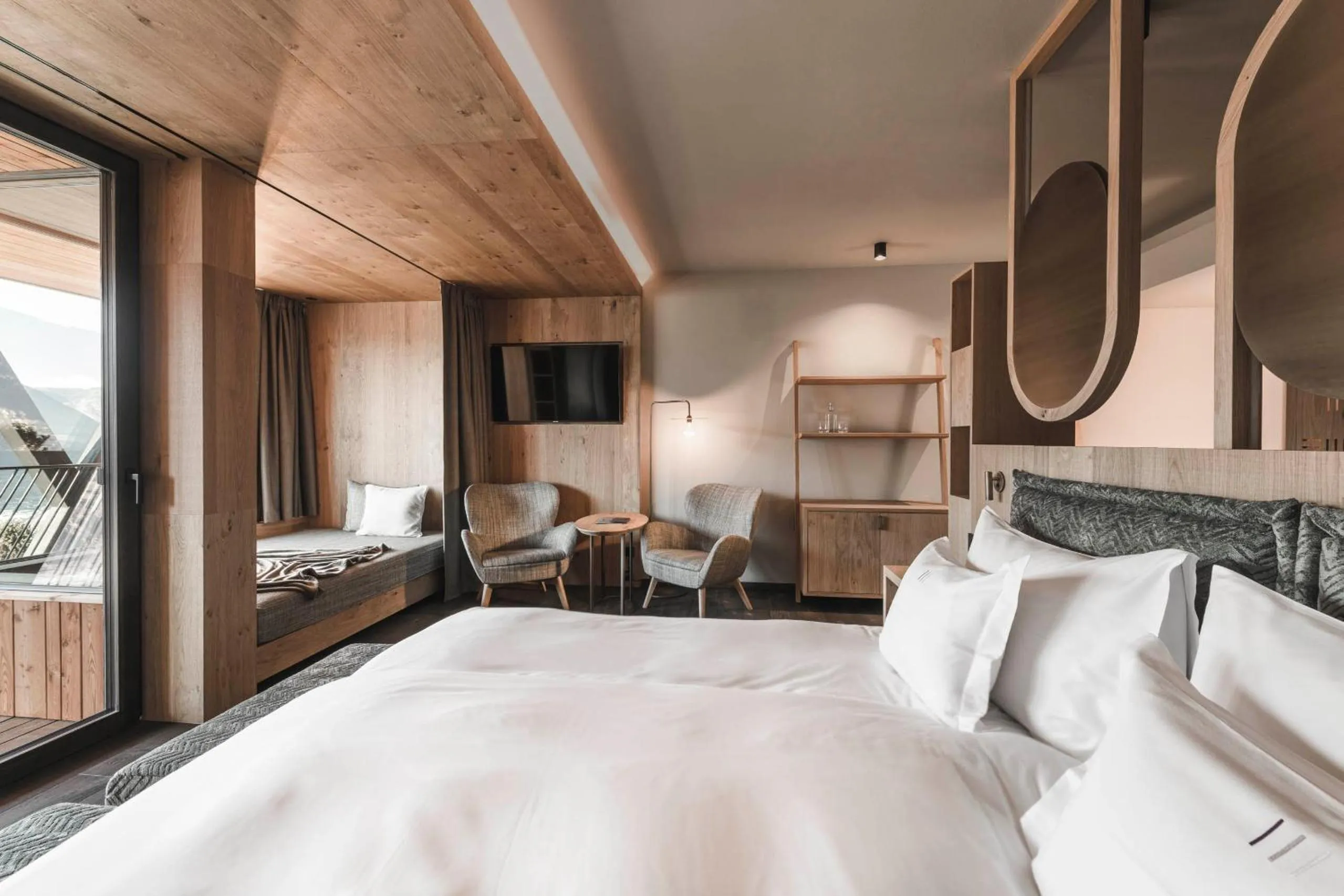 Photo of the whole room, Bed in Santre dolomythic home